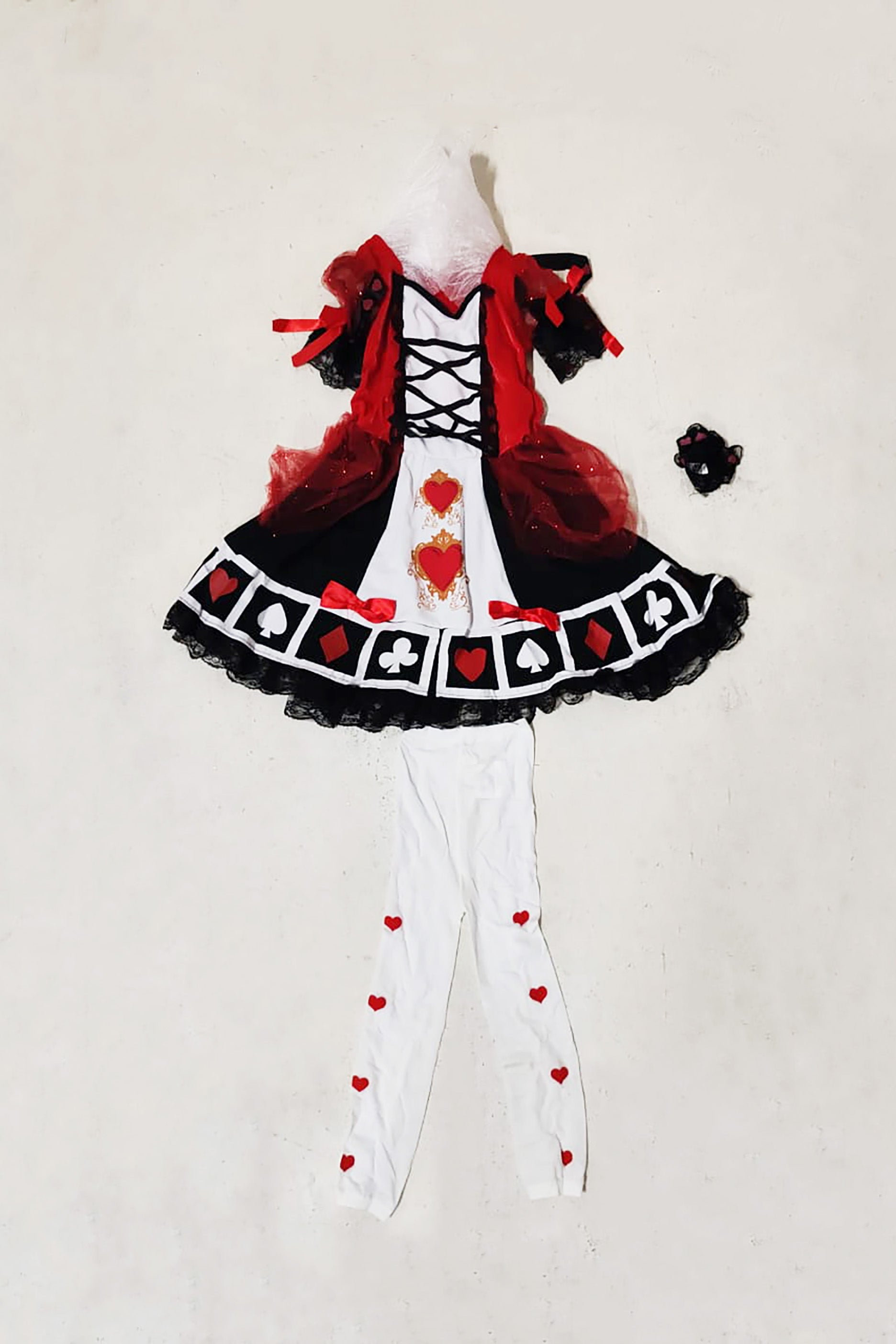 Queen Of Hearts Deluxe Costume