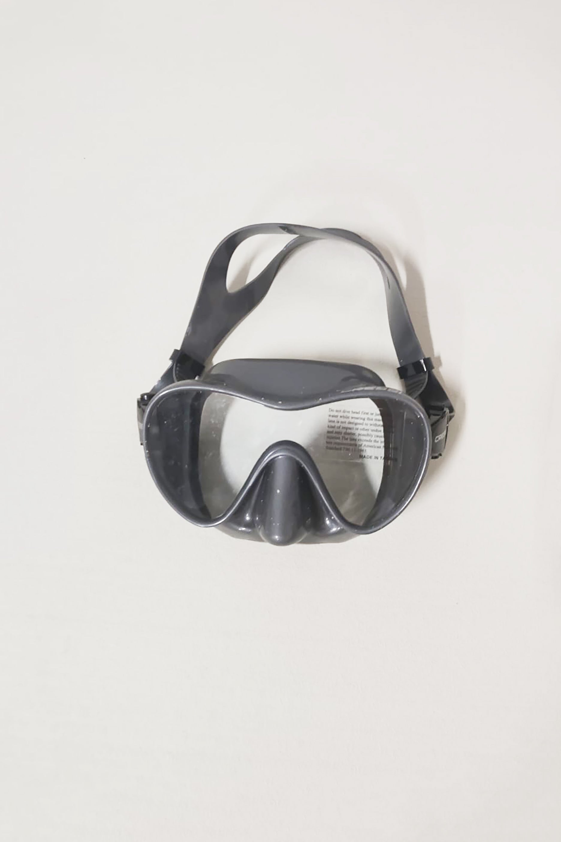 Grey Snorkelling Mask