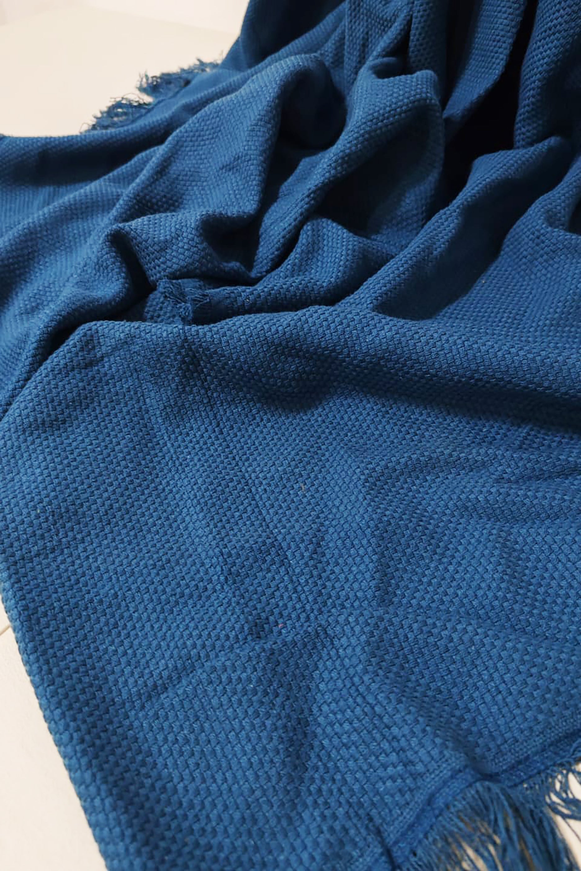 Blue Knitted Throw Blanket with Fringe (130x170cm)