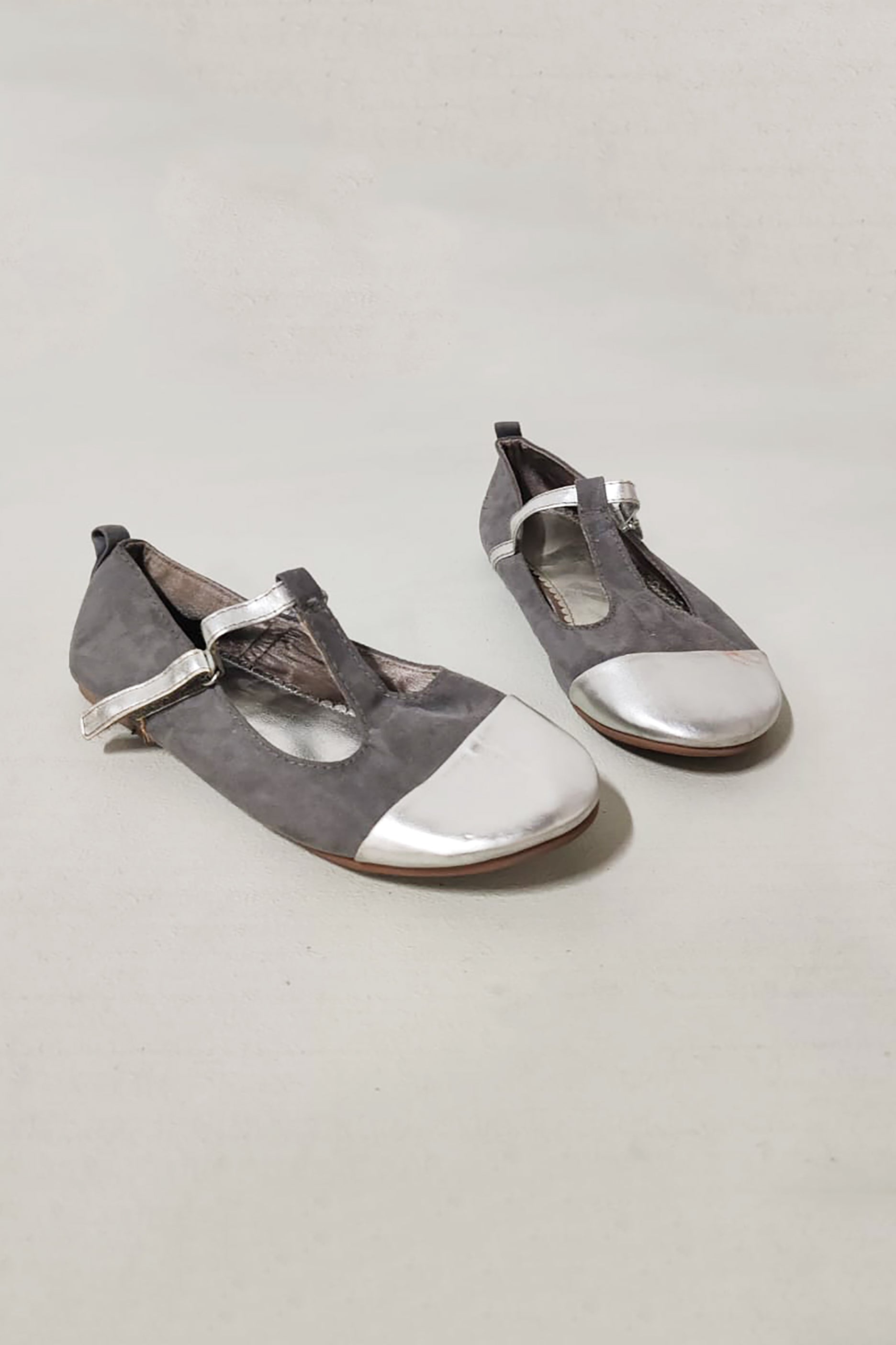 Girls Grey T-Strap Shoes