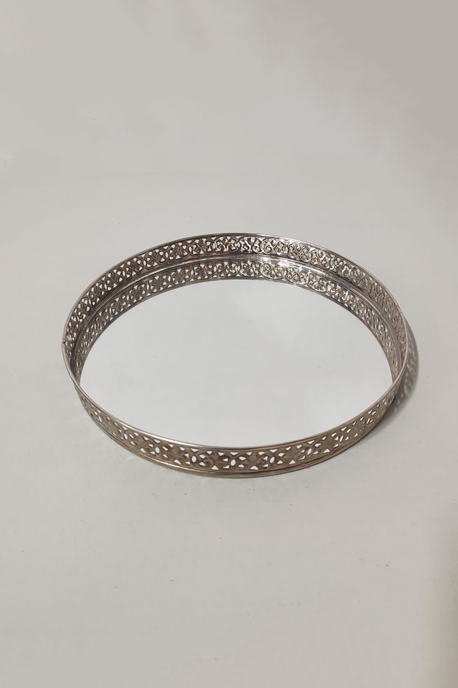 Round Mirrored Serving Tray