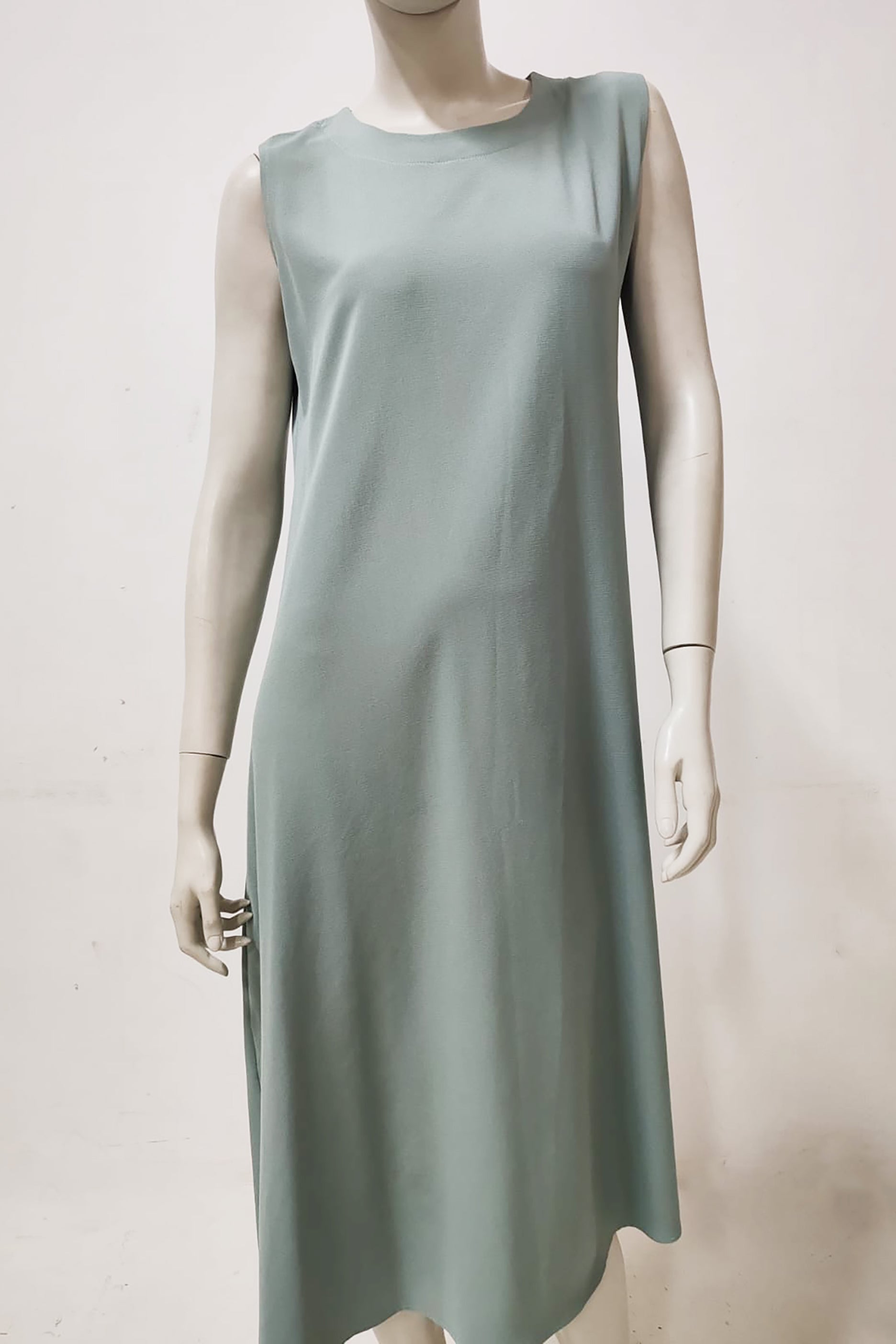 Long Grey Sleeveless Abaya