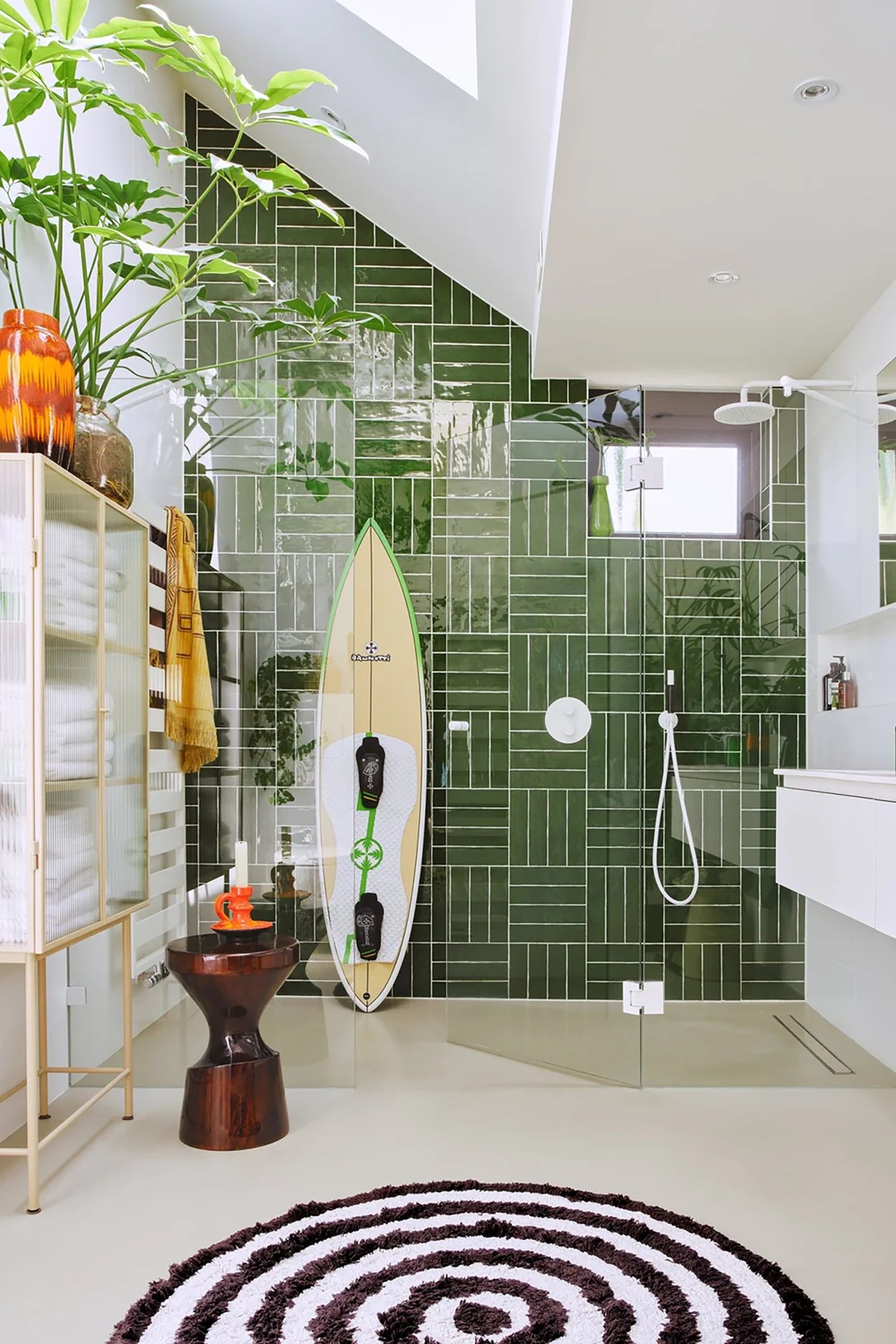 Polished Wood Side Table (33x48cm)