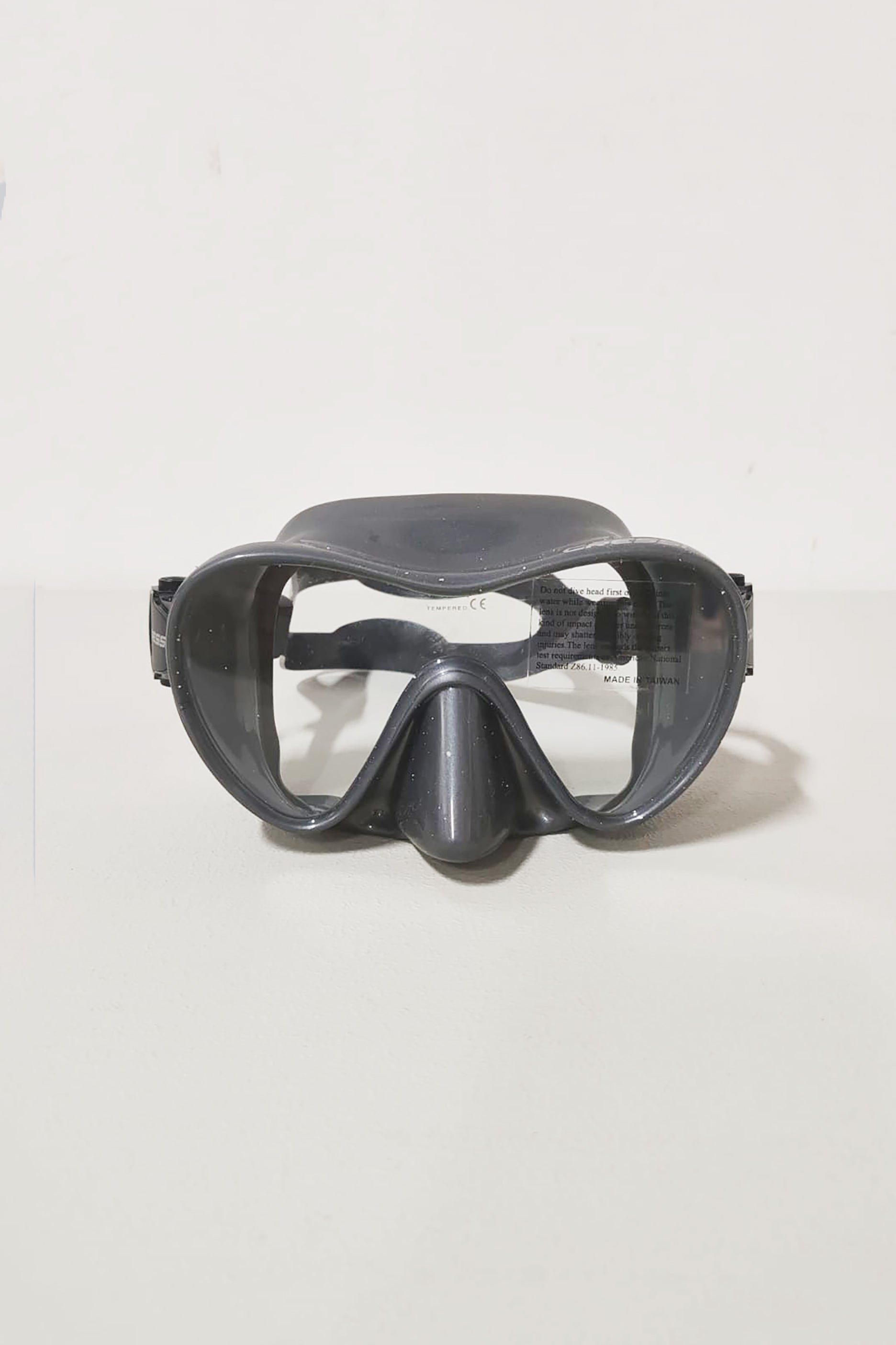 Grey Snorkelling Mask