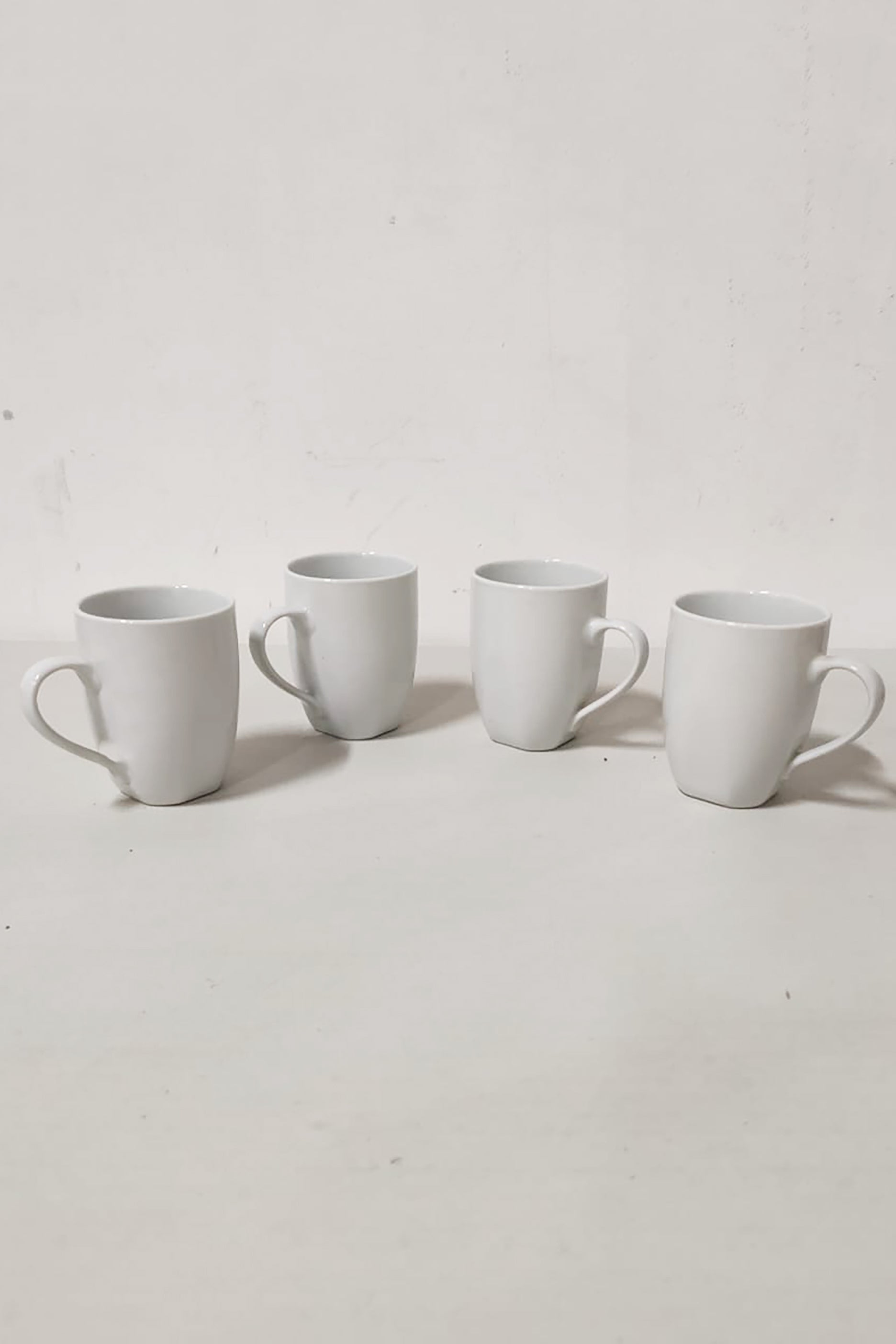 White Porcelain Dinner Set (16 pcs)