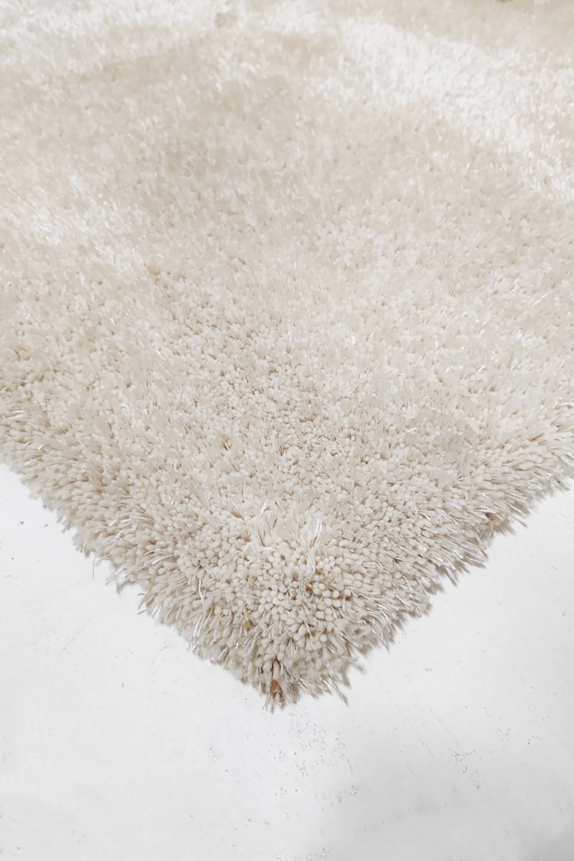 Cream Shaggy Rug (140x200cm)