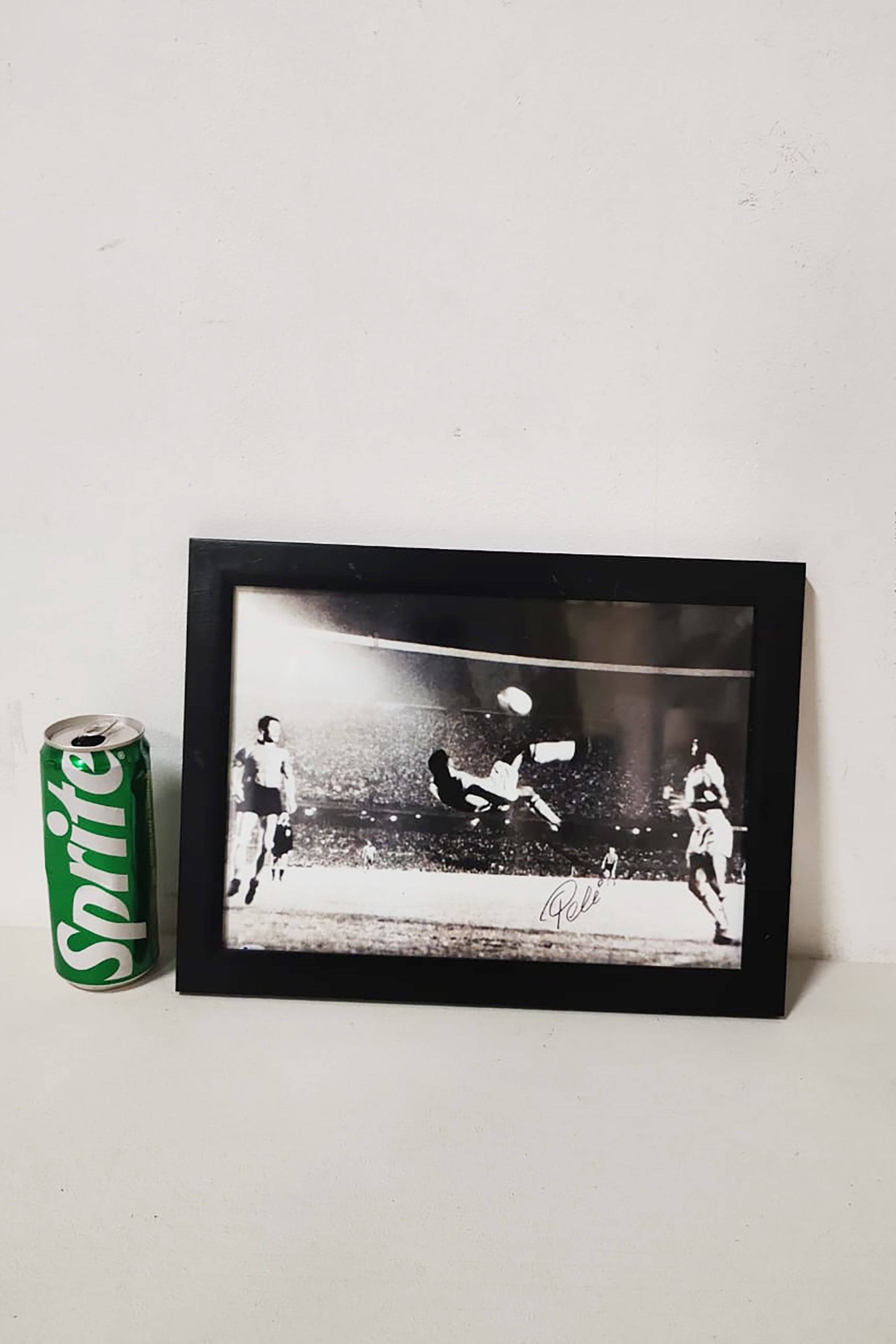 Wooden Black Frame 2 (25x34)