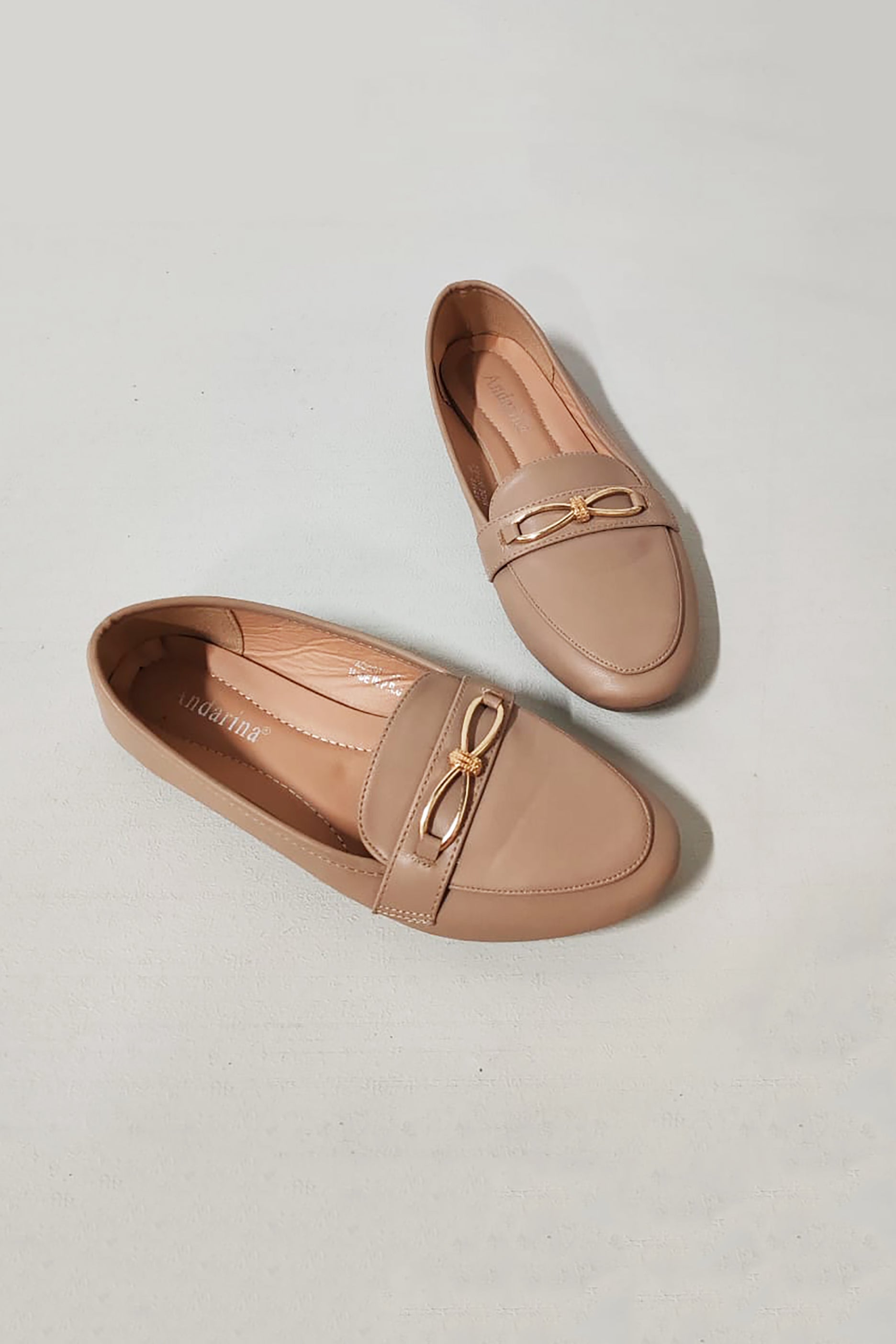 Ladies Beige Loafers (Eu38)