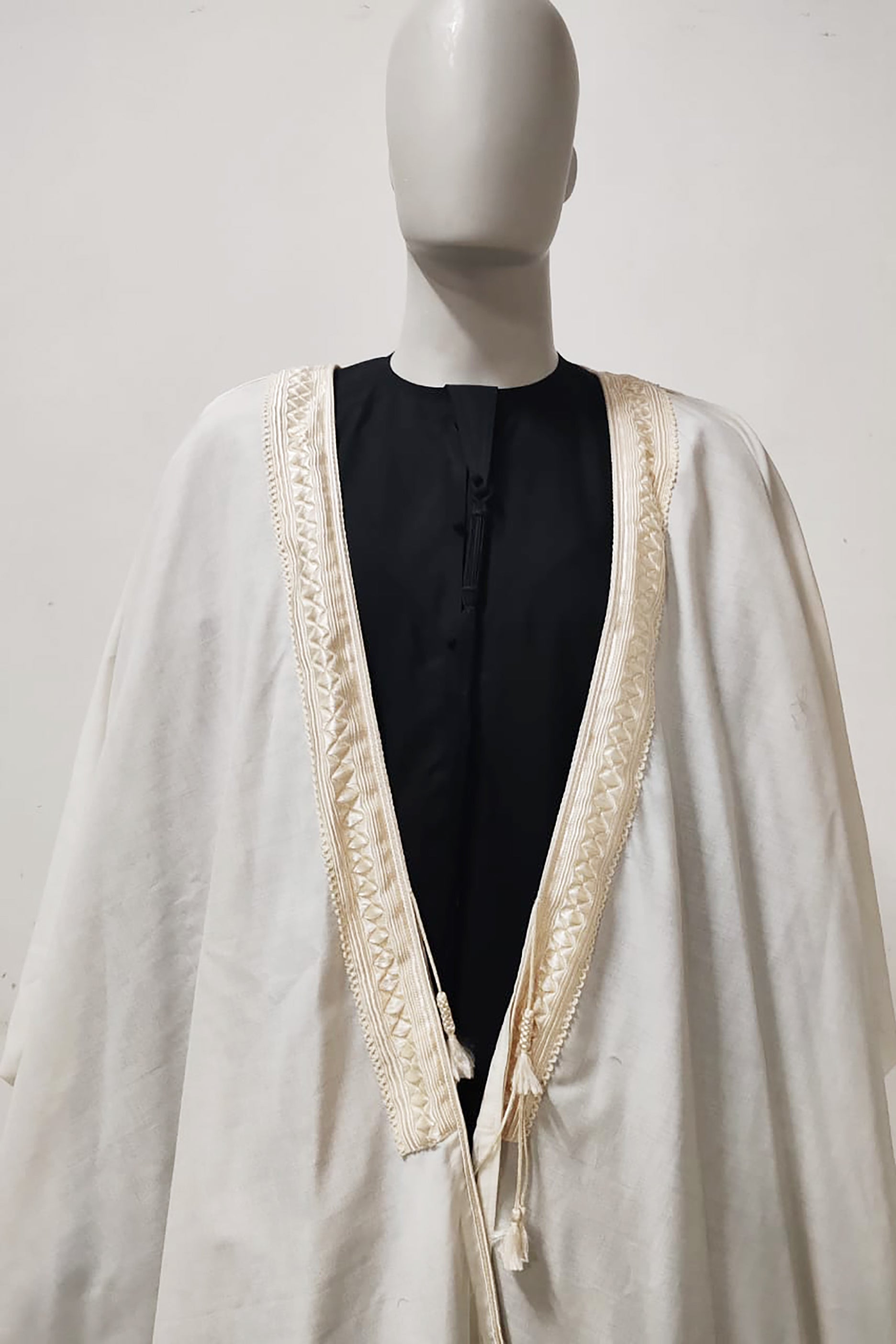 White Arabic Mens  Robe