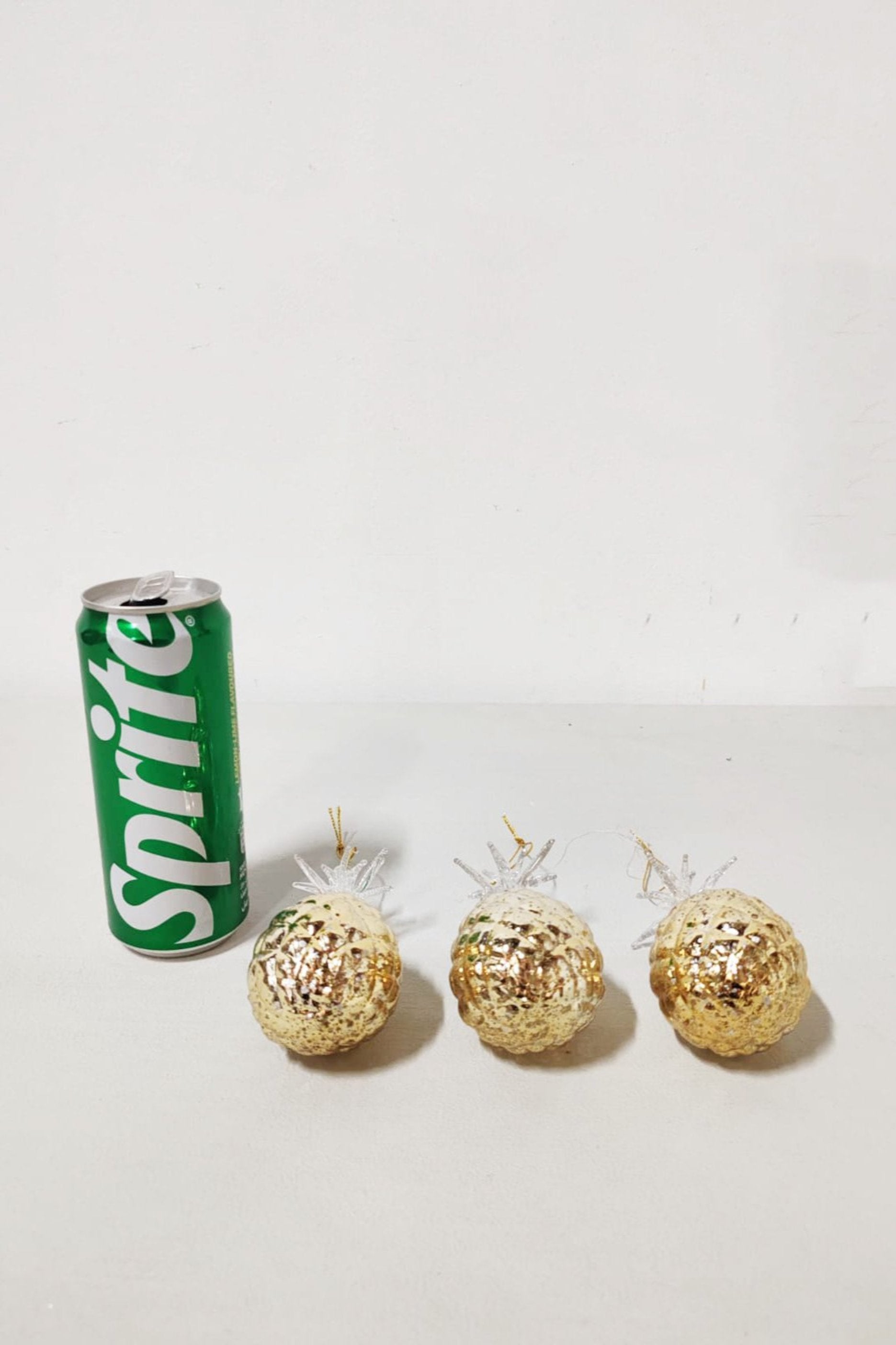 Pineapple Christmas Decor Set