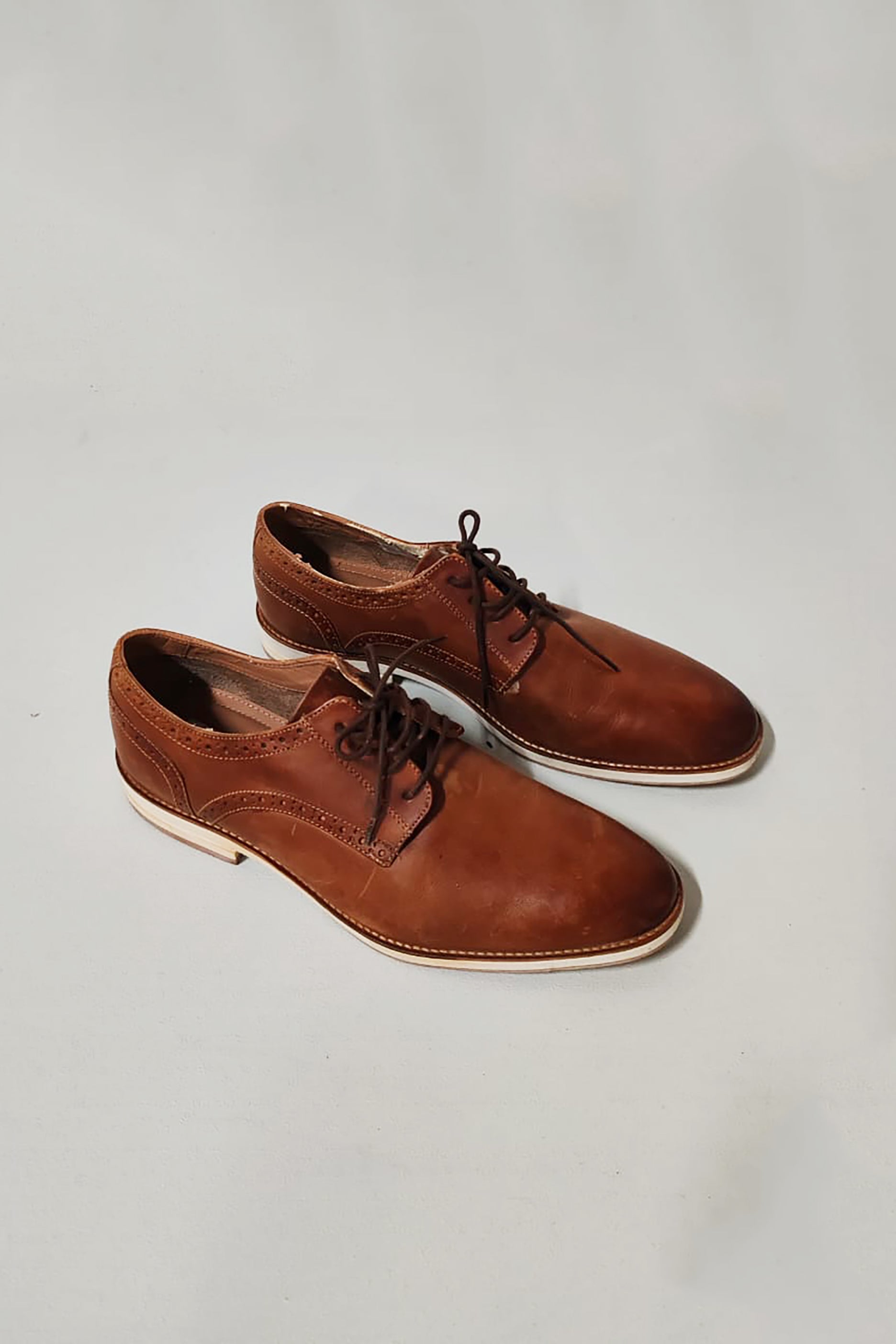 Mens Lace-Up Derby Shoes
