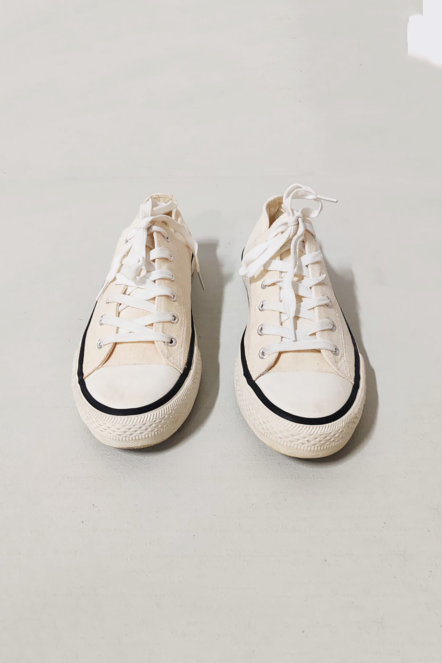 Black/Beige Lace-Up Sneaker (Eu43)