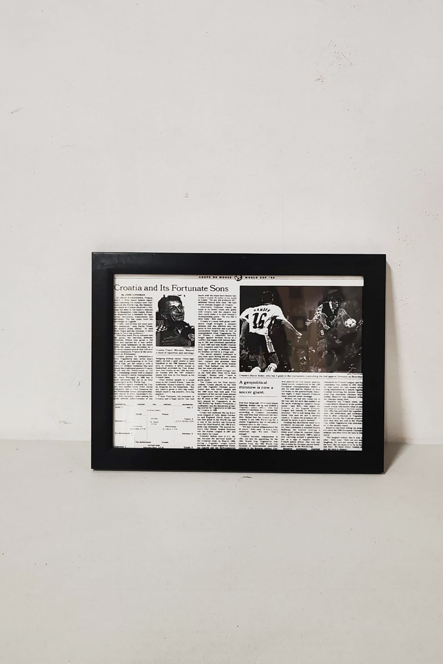 Wooden Black Frame 3 (25x34)