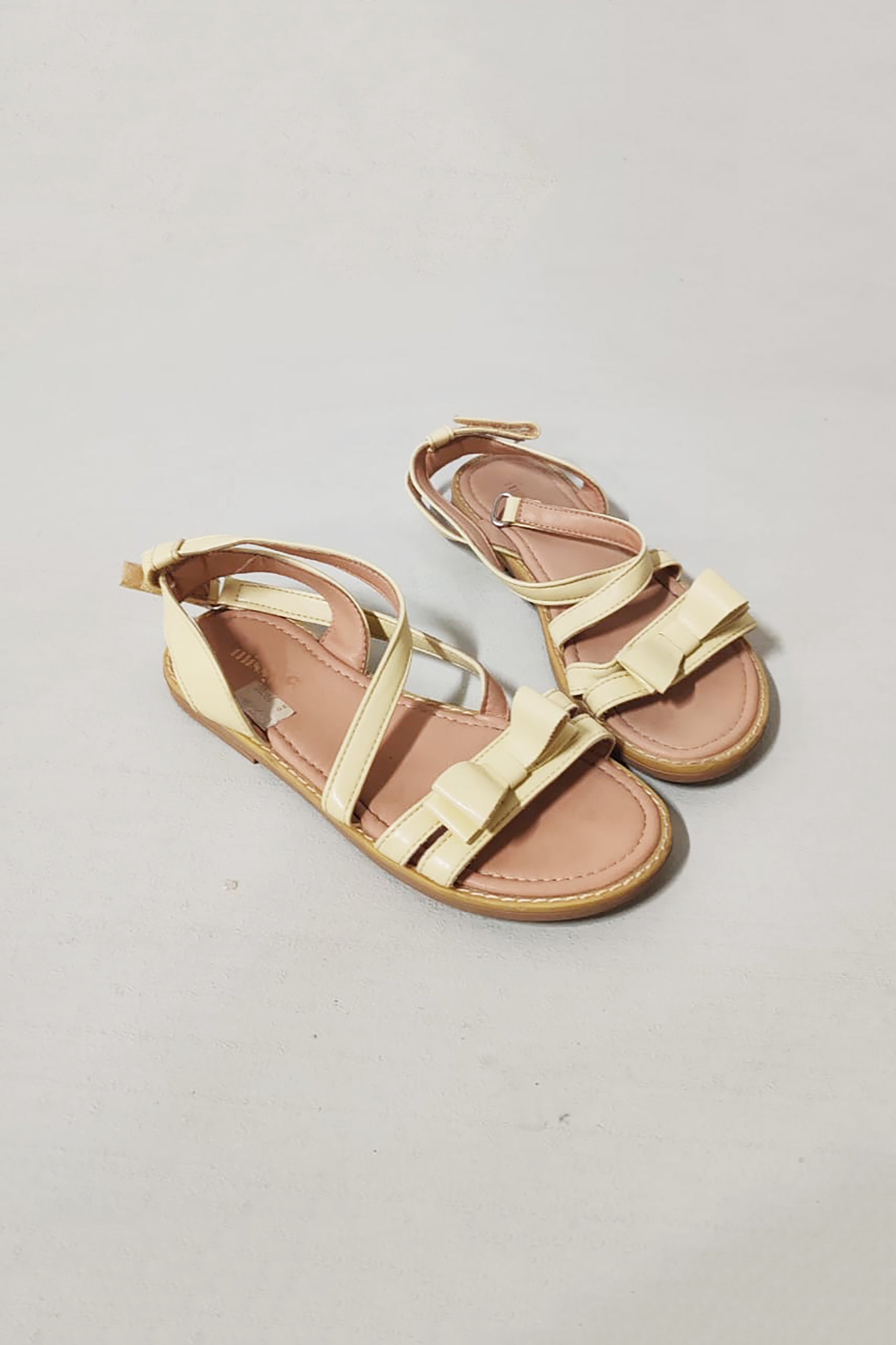 Girls Strappy Sandals with Hook (Eu34)