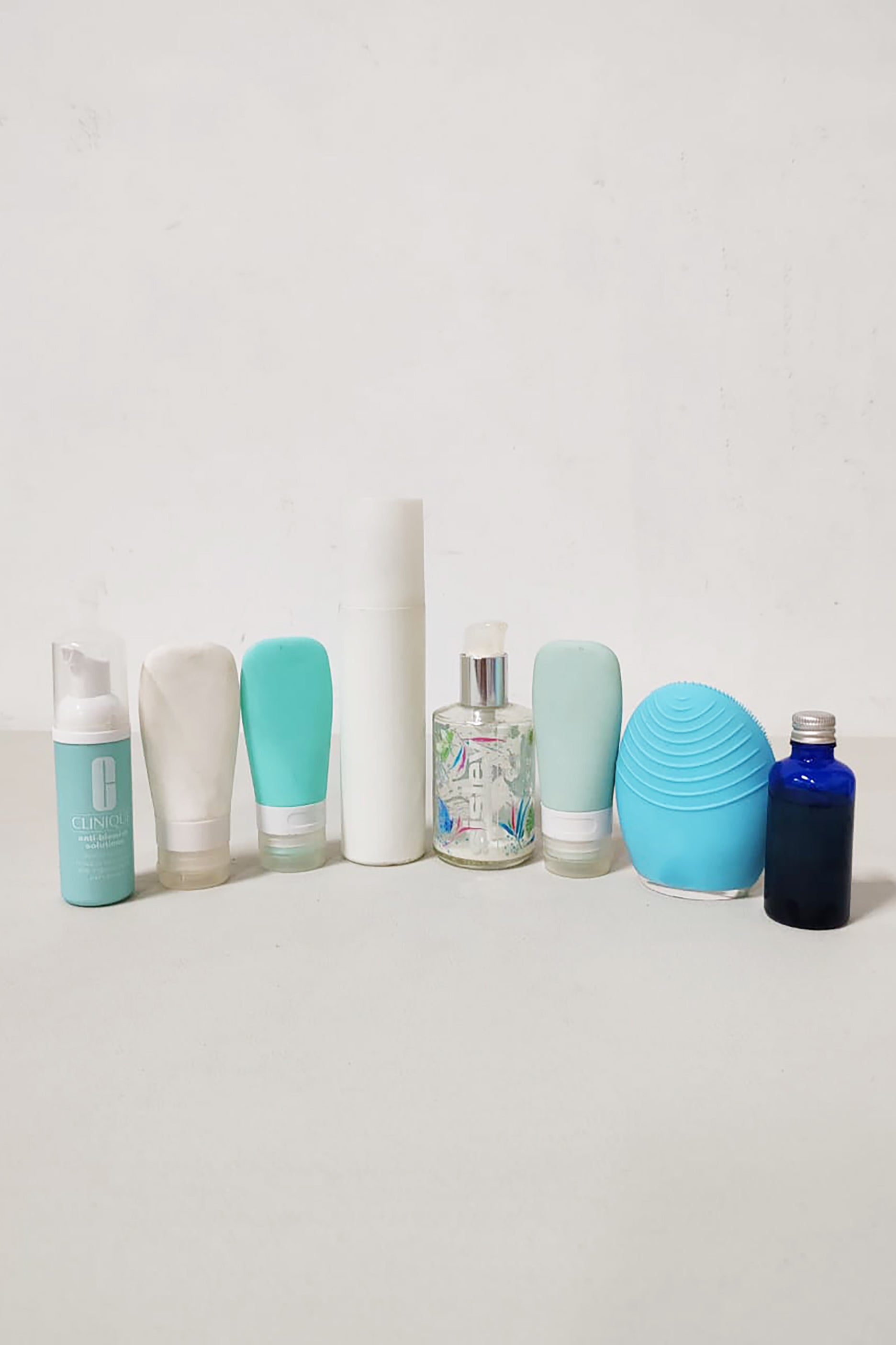 Set of beauty products (blue theme)