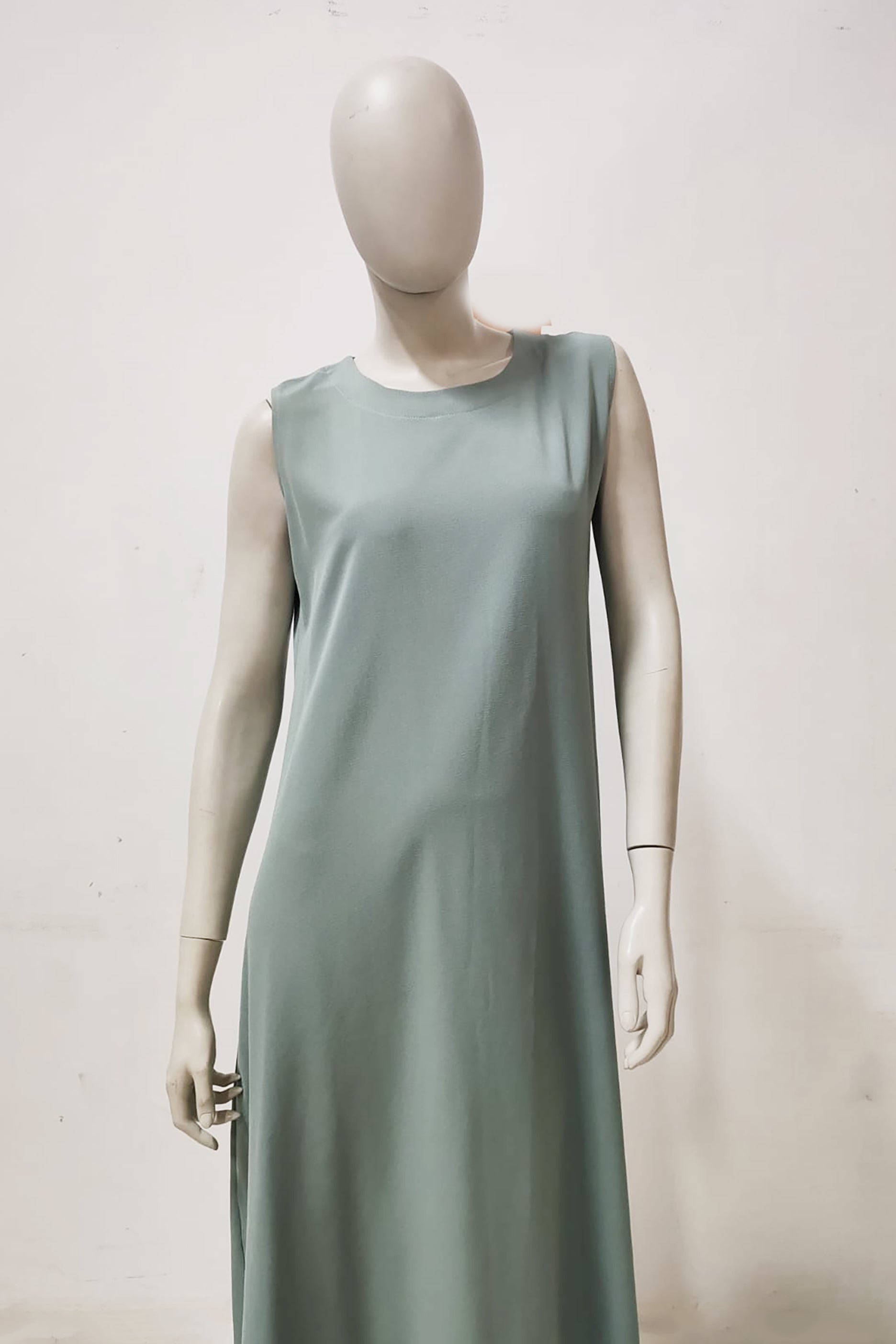 Long Grey Sleeveless Abaya
