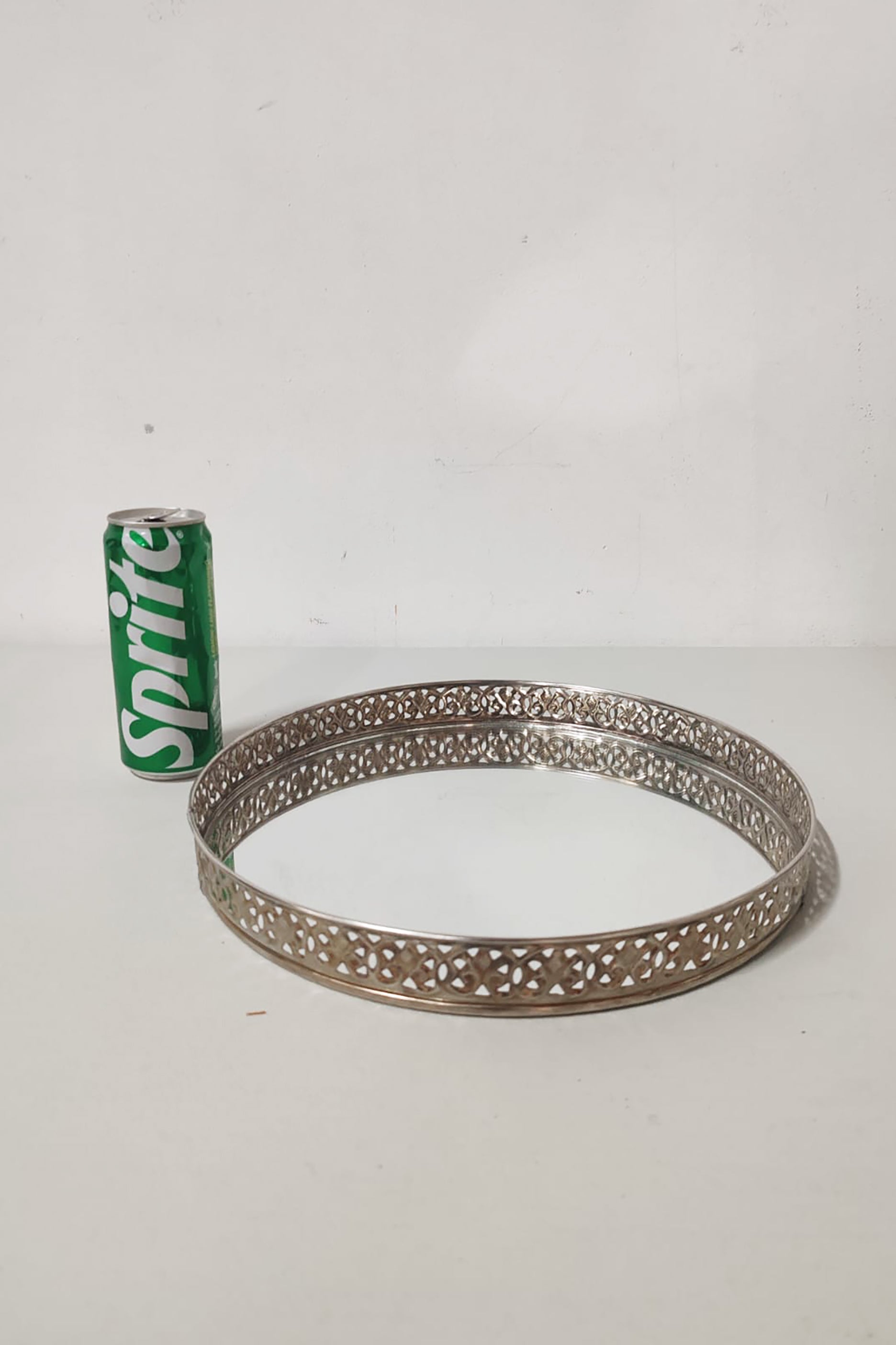 Round Mirrored Serving Tray