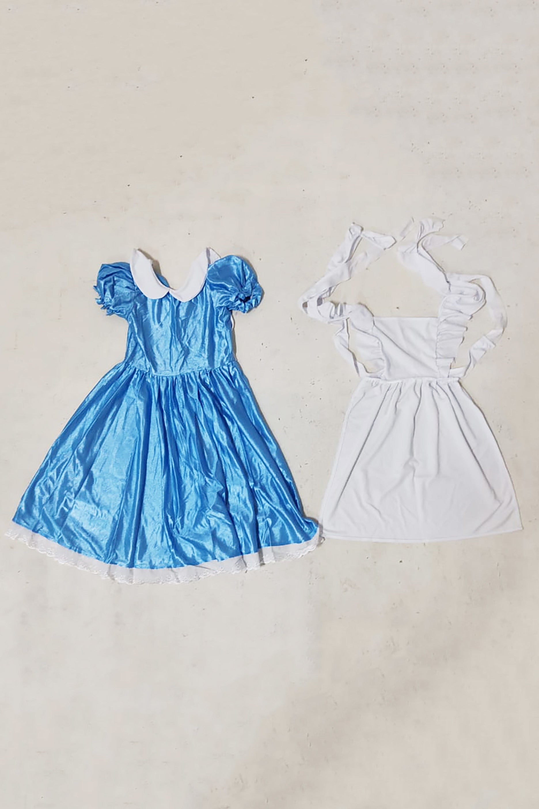 Alice in Wonderland Cosplay Costume