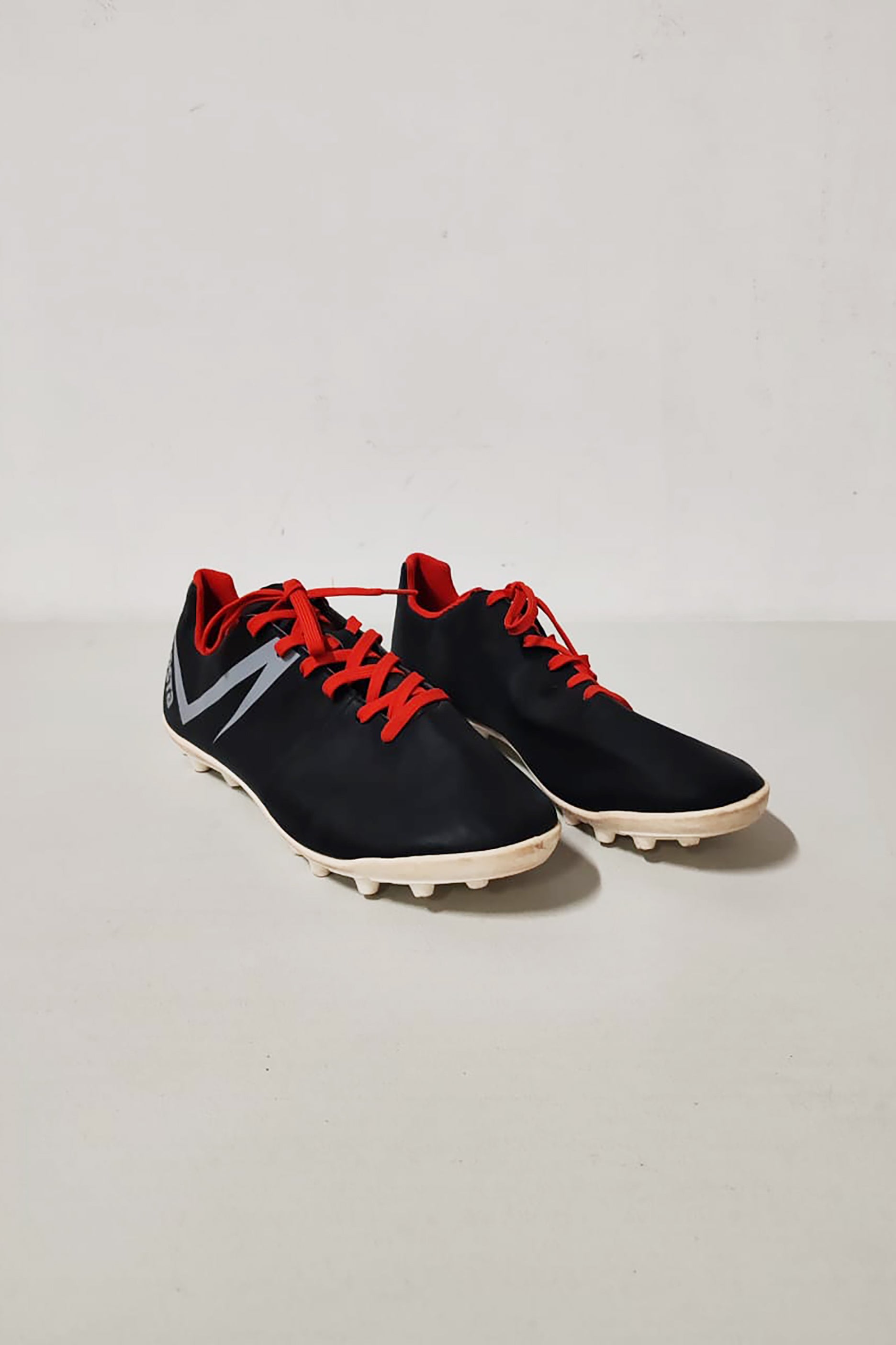 Football Shoes for Men (Black and Red)