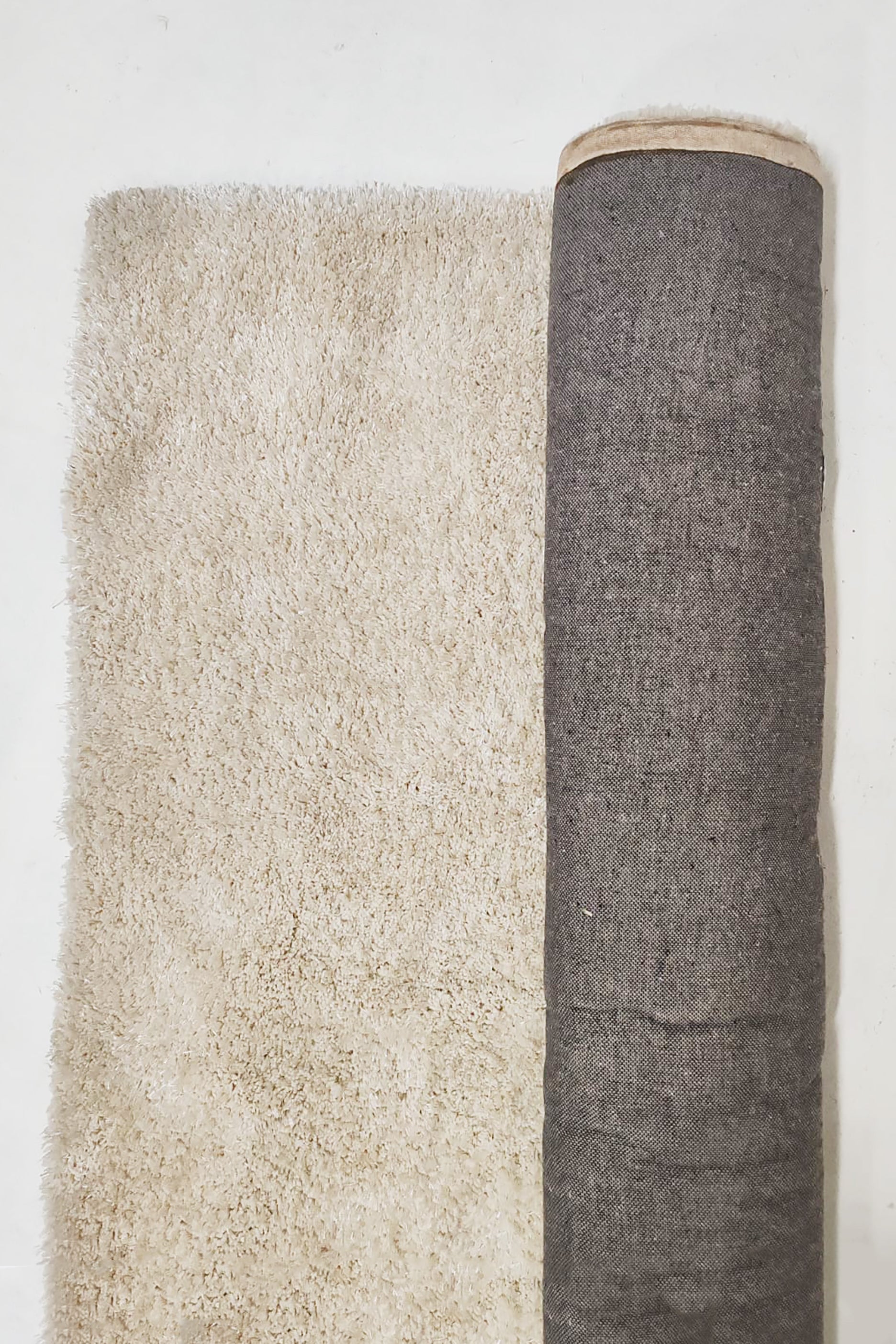Cream Shaggy Rug (140x200cm)