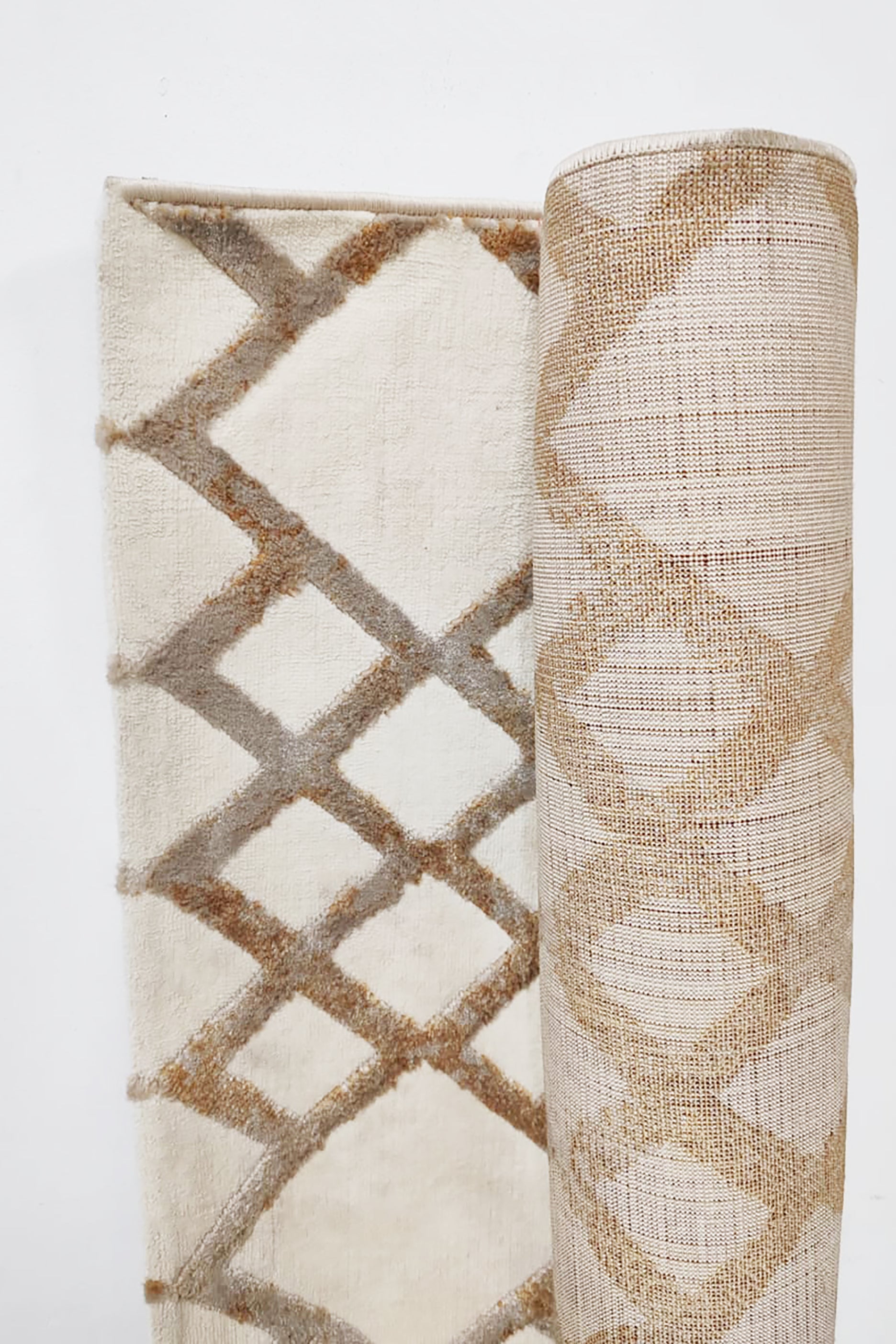 Beige Trellis Print Anglo Rug (150x220cm)