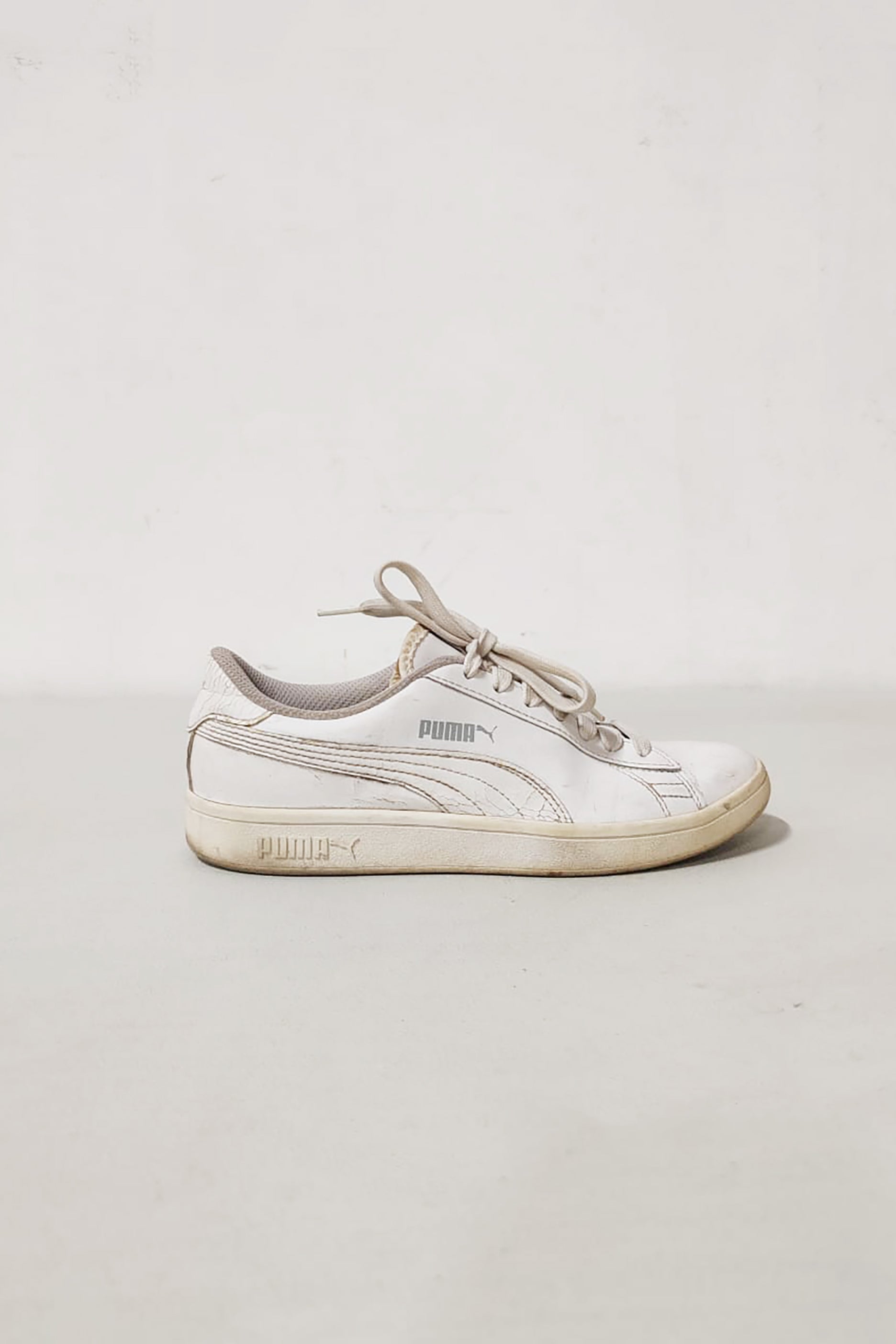 Kids White Flat Sneakers (Eu37)