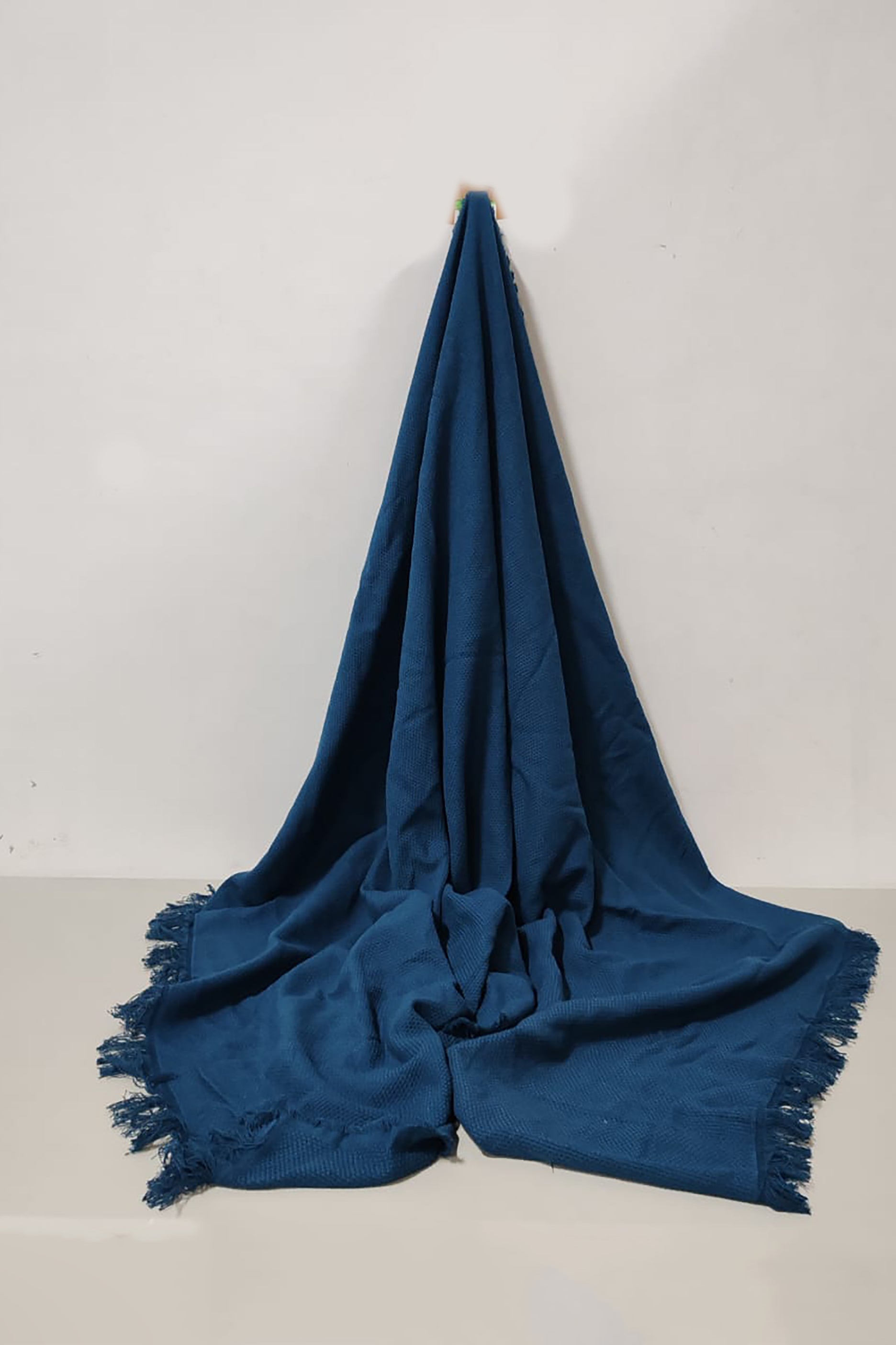 Blue Knitted Throw Blanket with Fringe (130x170cm)