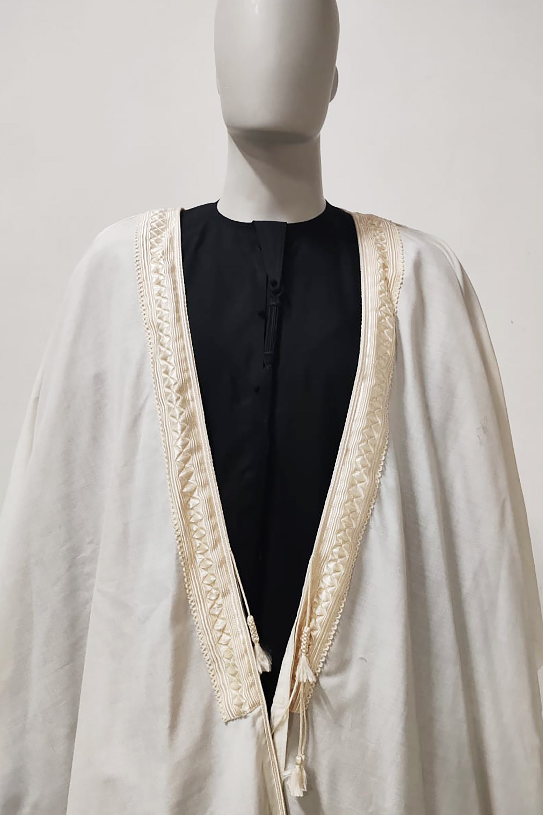 White Arabic Mens  Robe