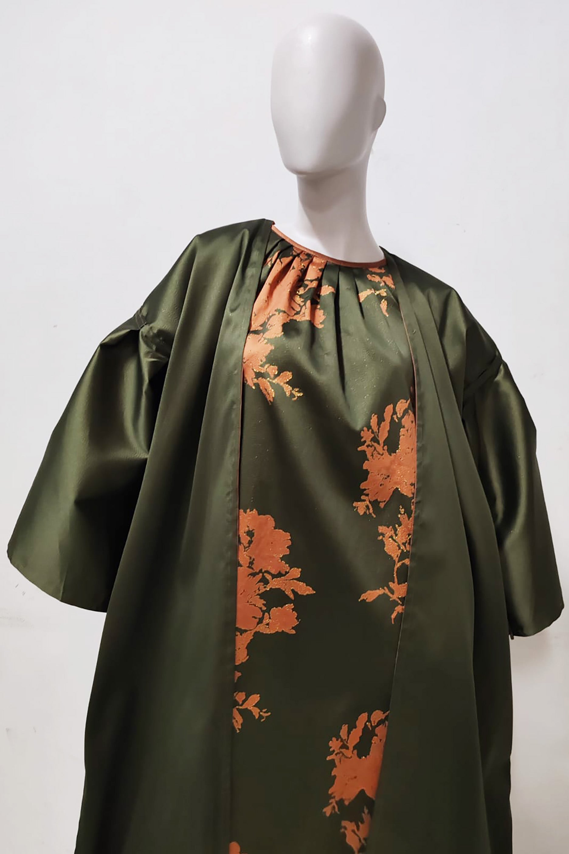 Brown Reversible Flared Sleeve Abaya