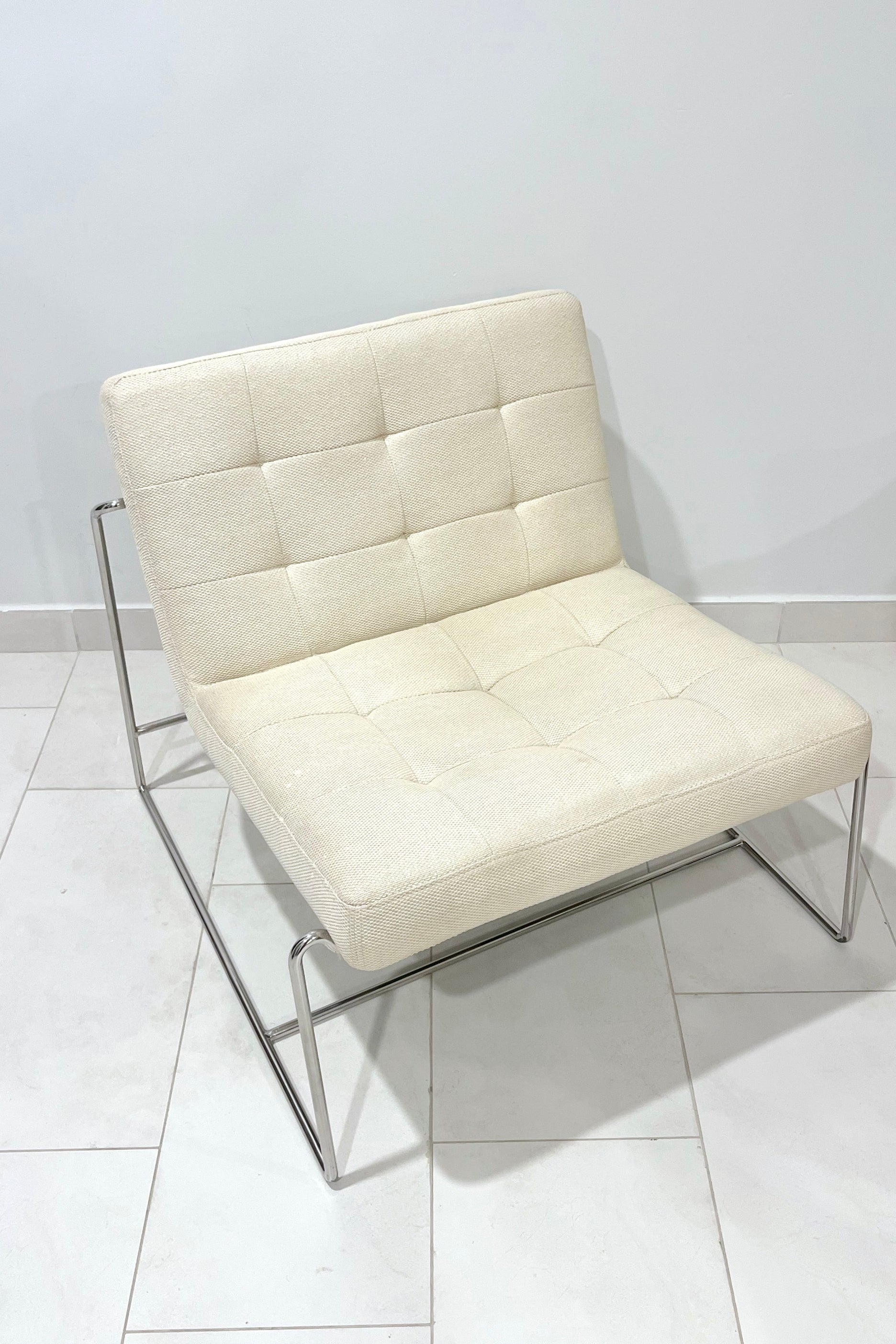 Off-white Fabric Major Chair