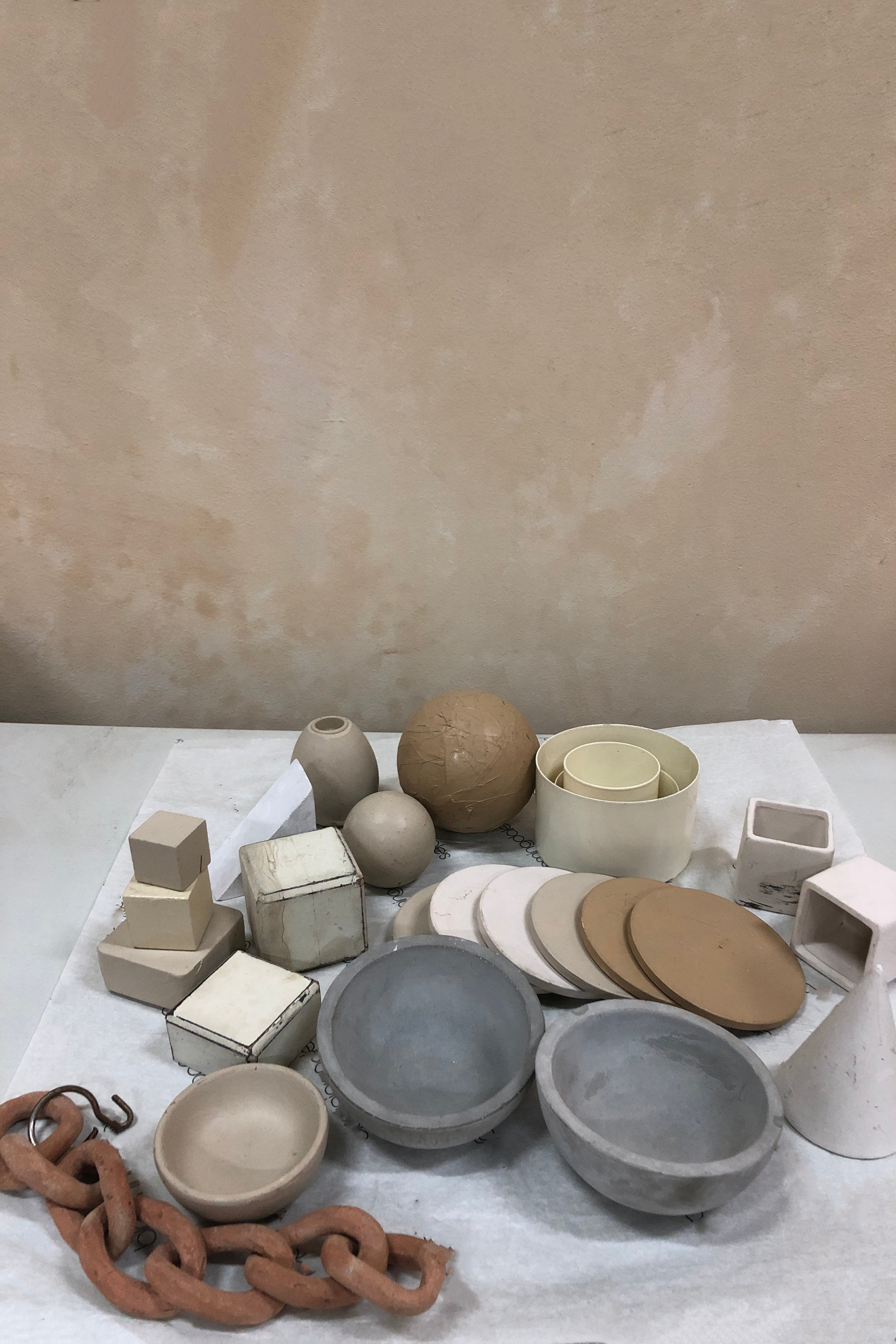 Box of Small Styling Objects (25 pieces)
