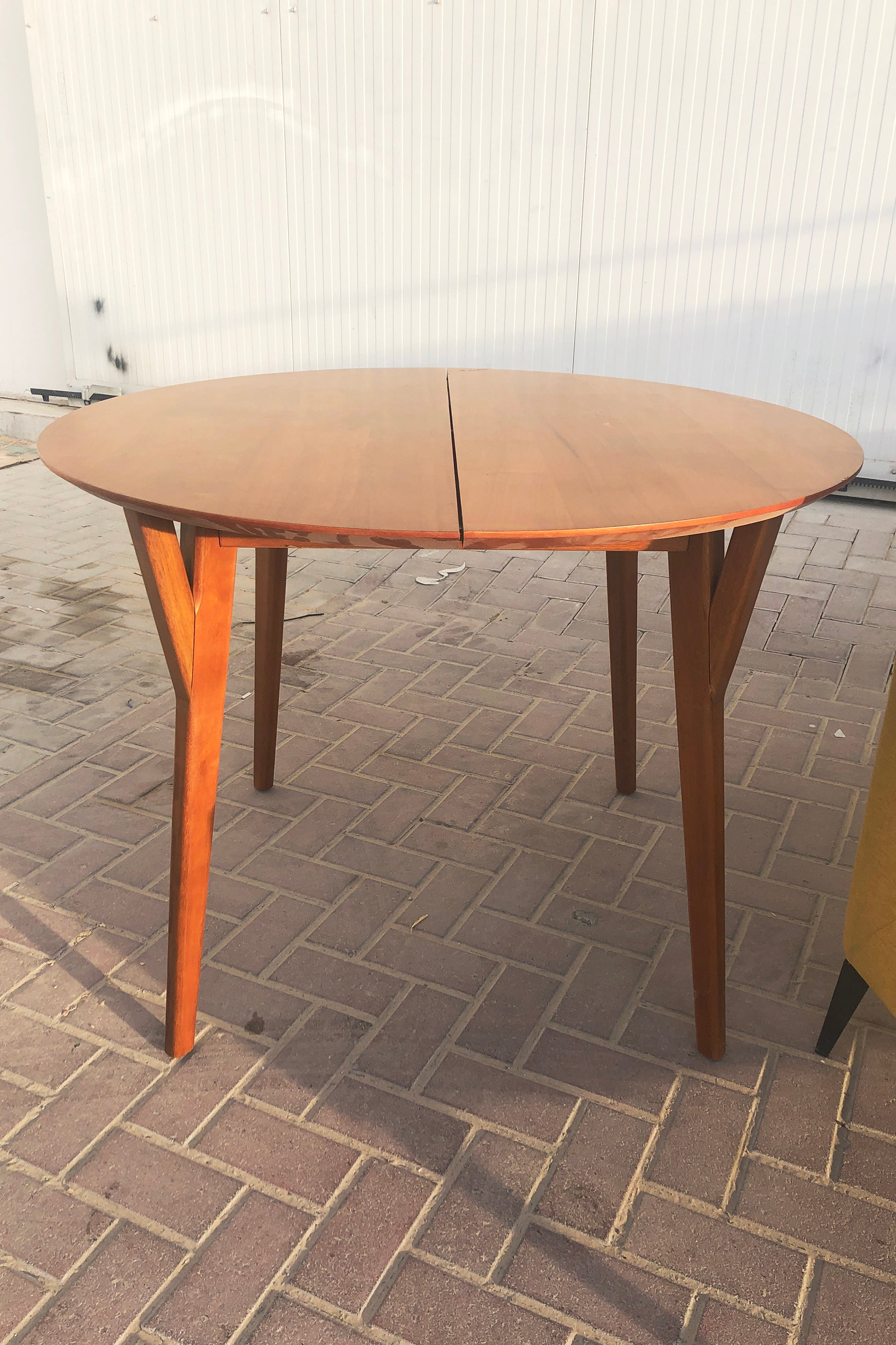 4-seater wooden DINING TABLE