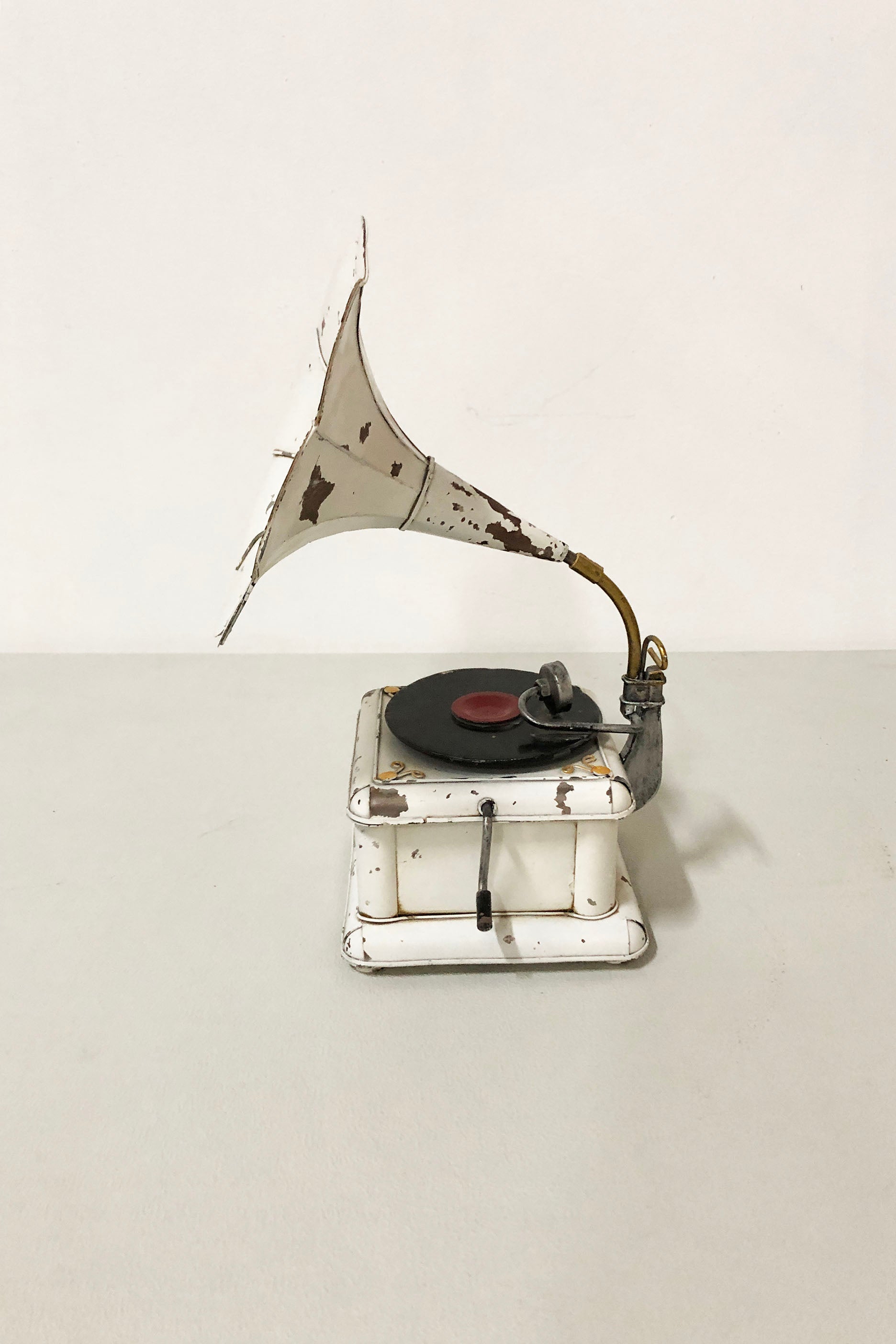 Small Vintage-look Gramophone (25cm)