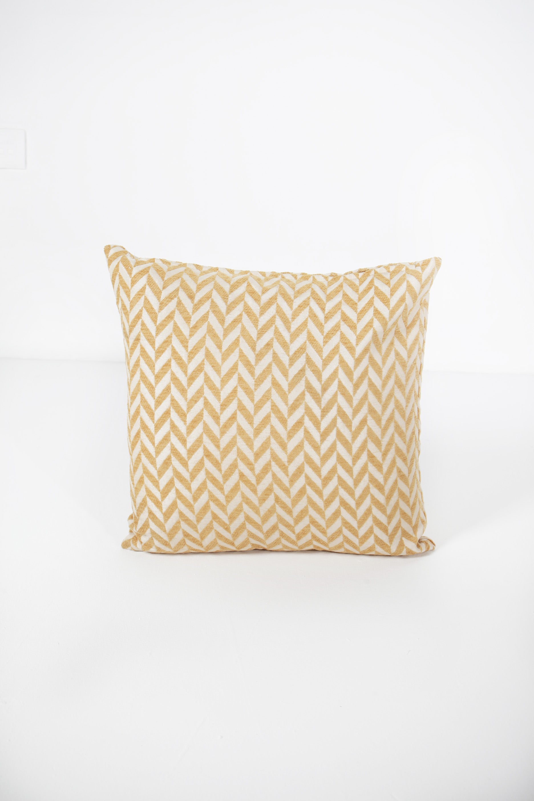 Set of 2 Chevron Print Cushion (45x45cm)