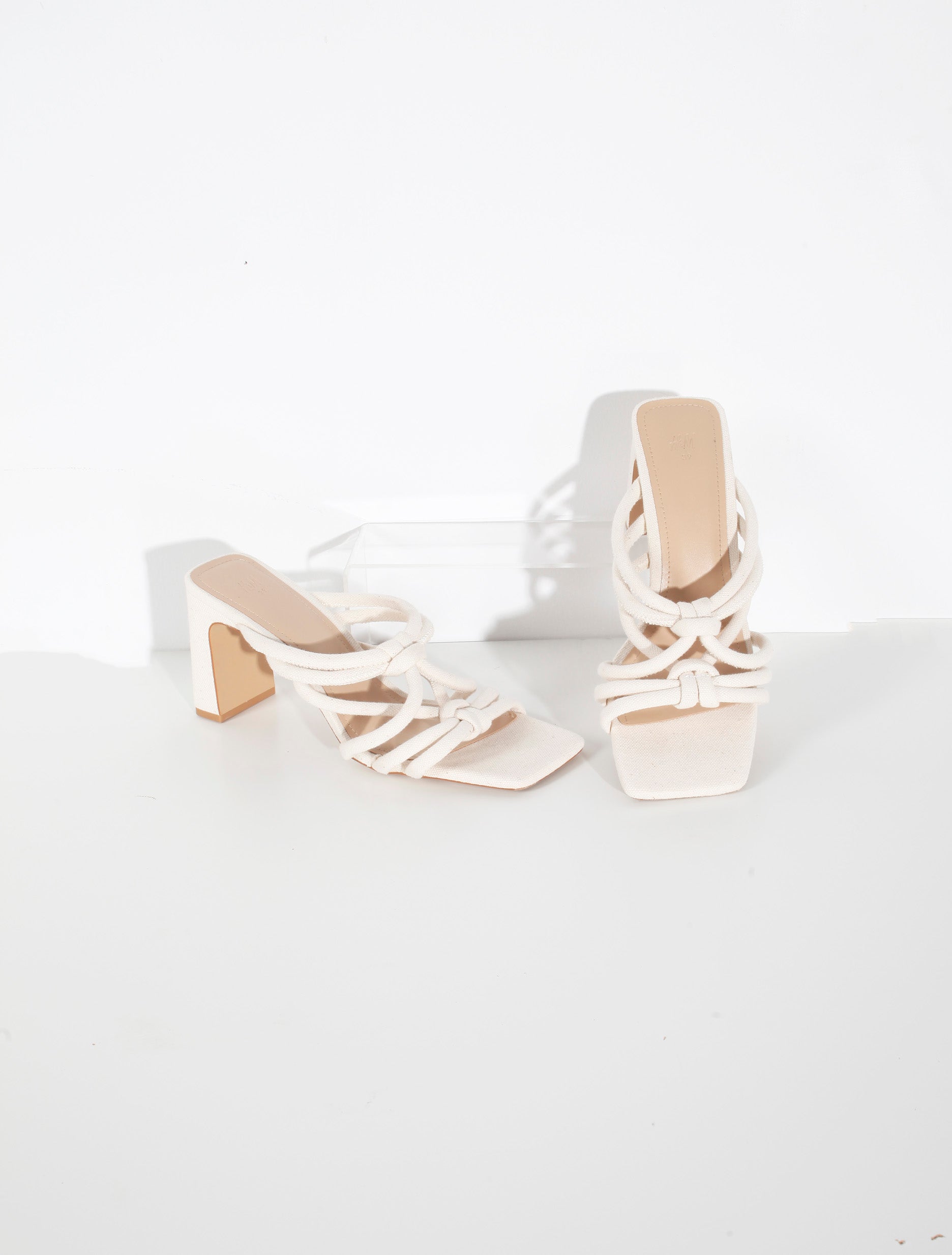 Cream Canvas Heels Size (Eu39)