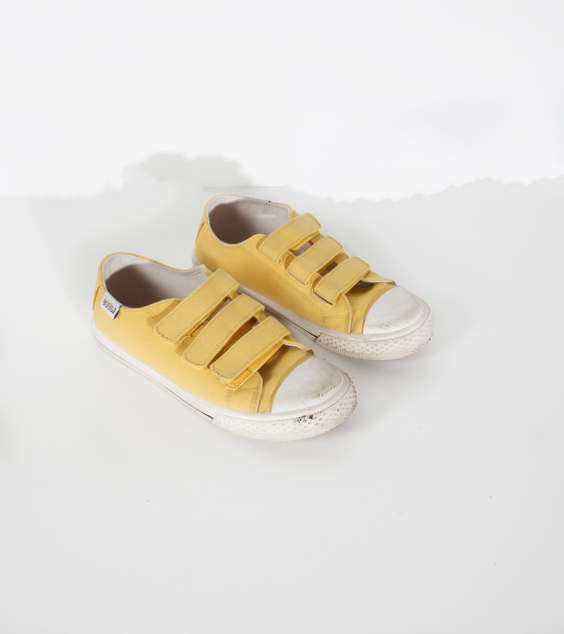 Kids yellow sneakers (Eu35)