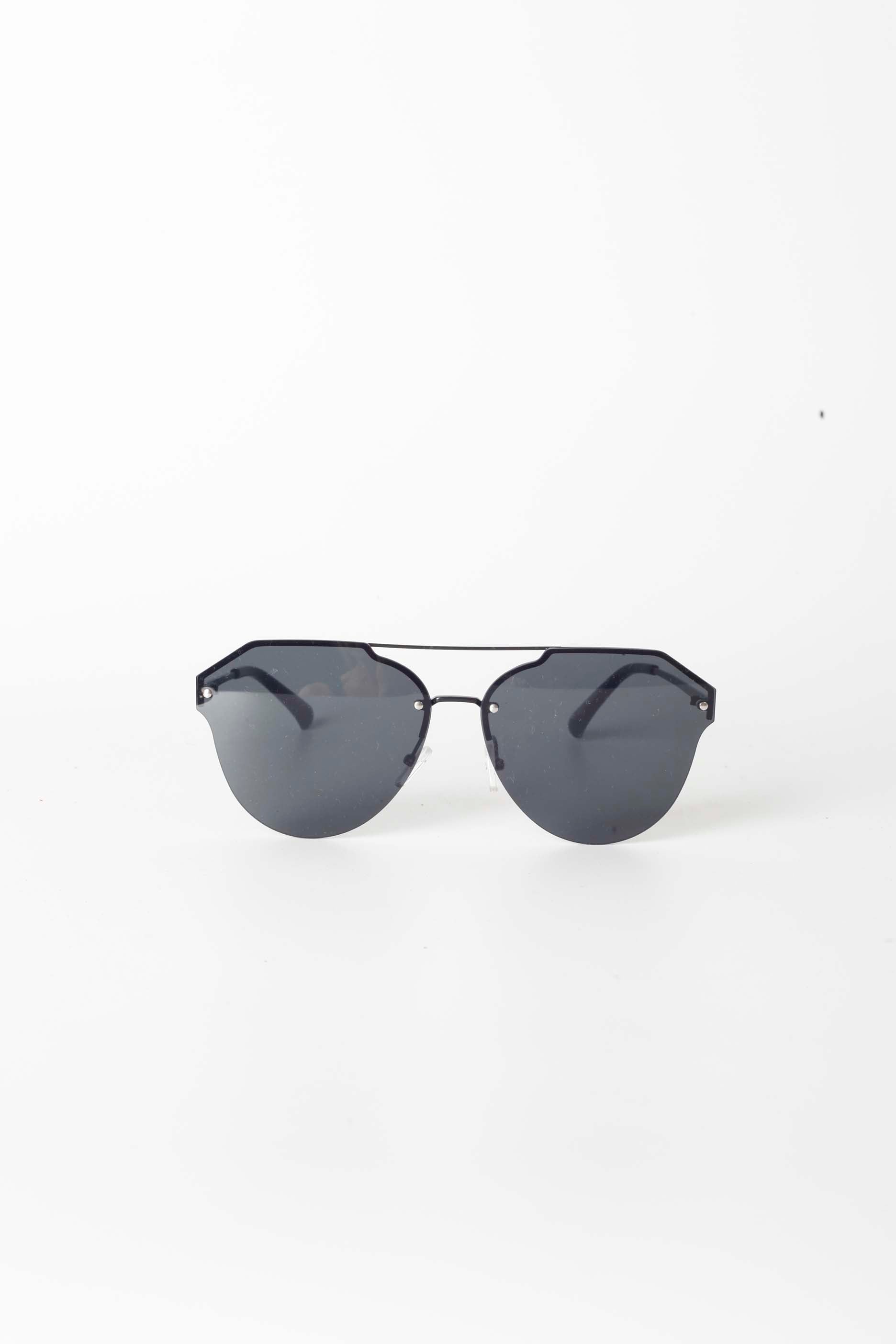 Black Aviator Style Sunglasses