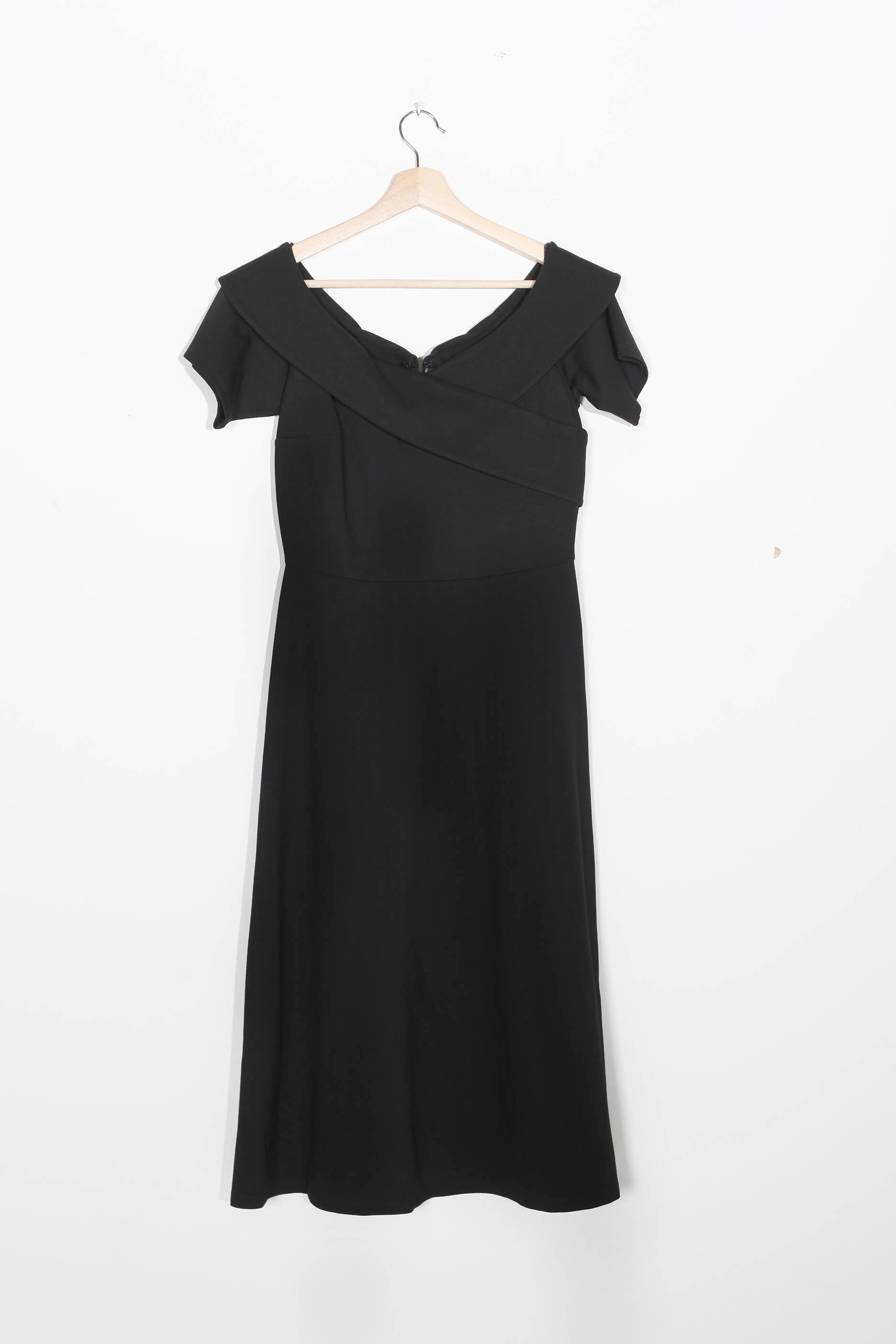 Black Midi Dress (Medium)