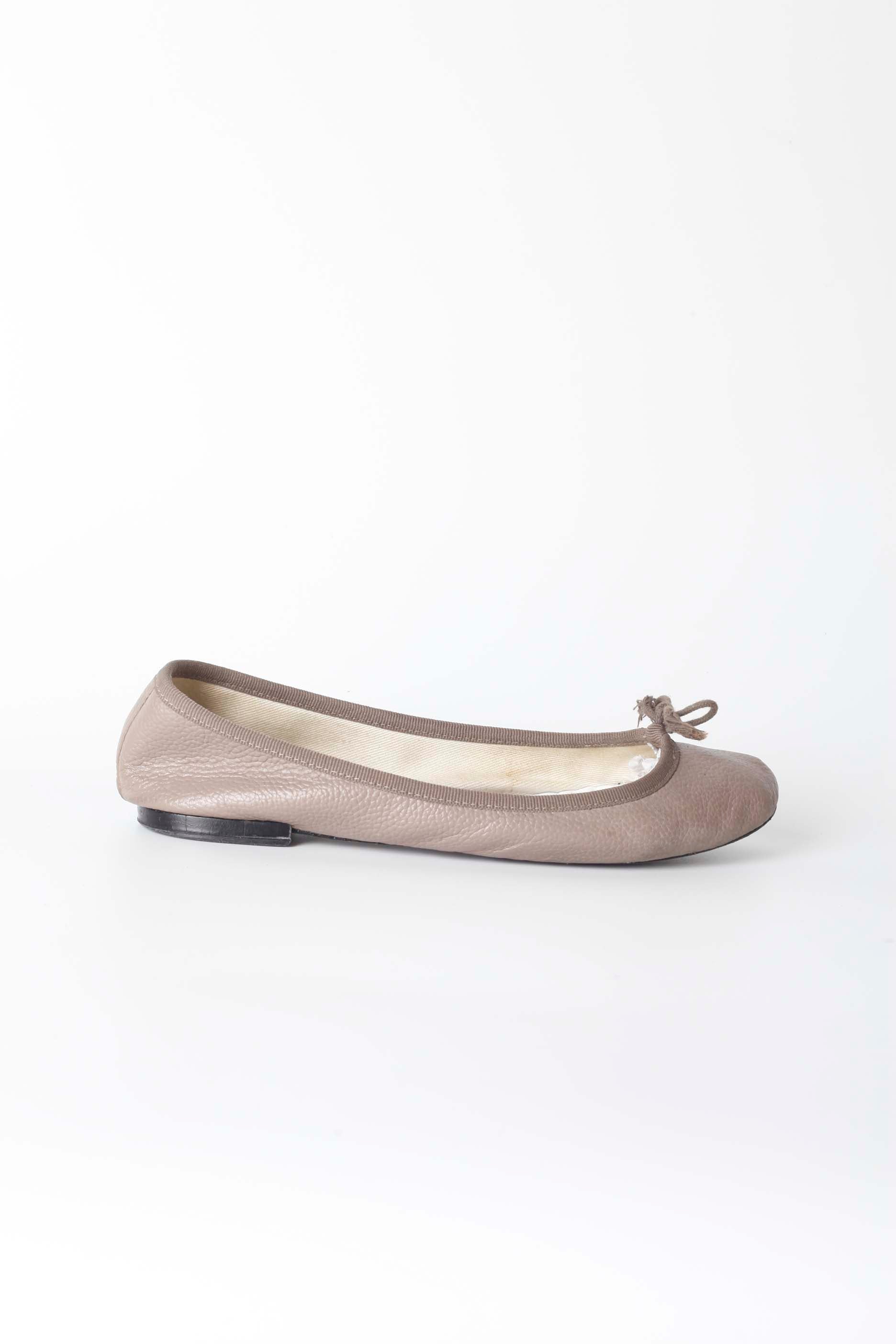 Nude Greige Ballet Flats