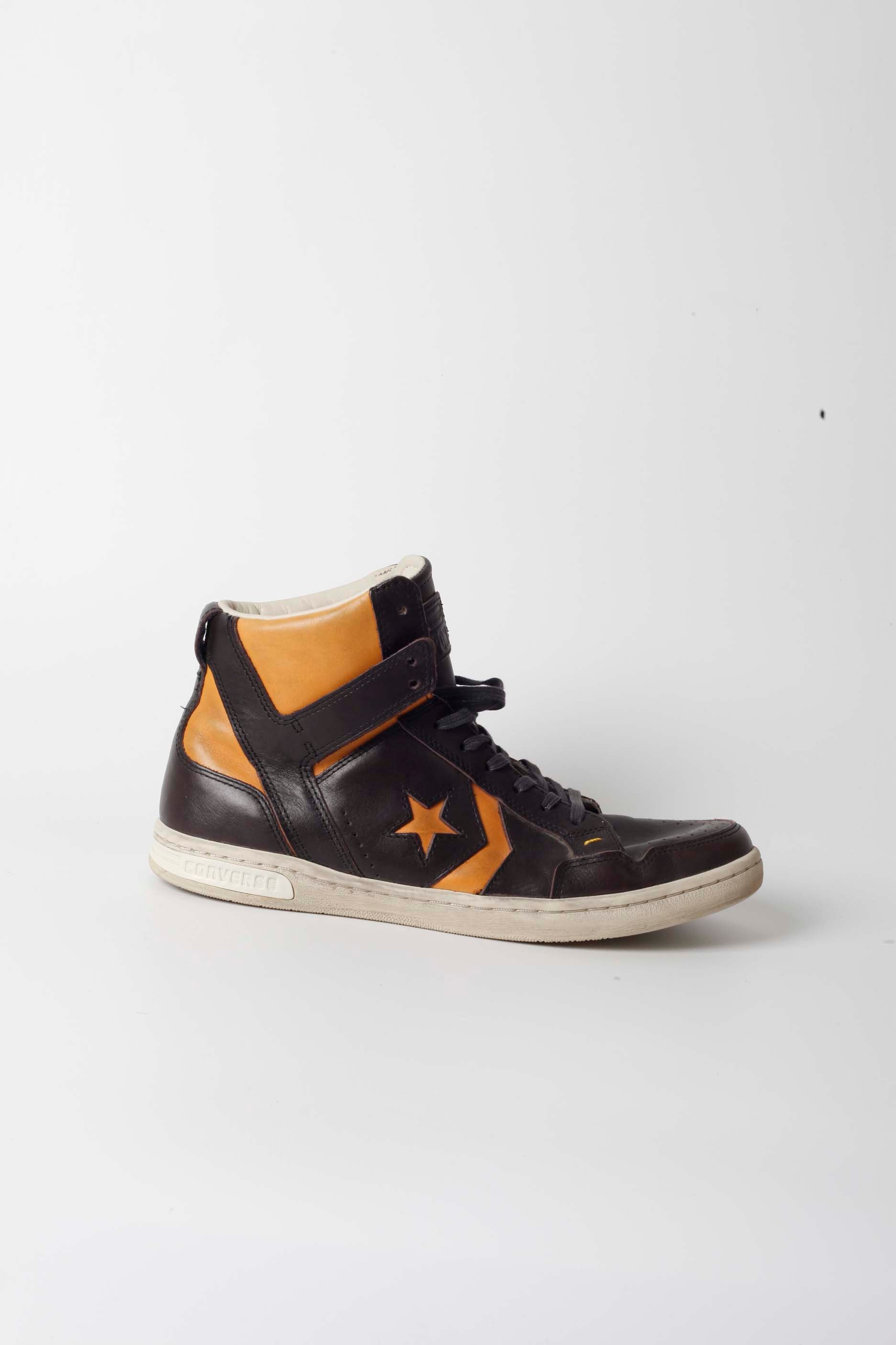 Mens Hi-Top Converse Sneakers