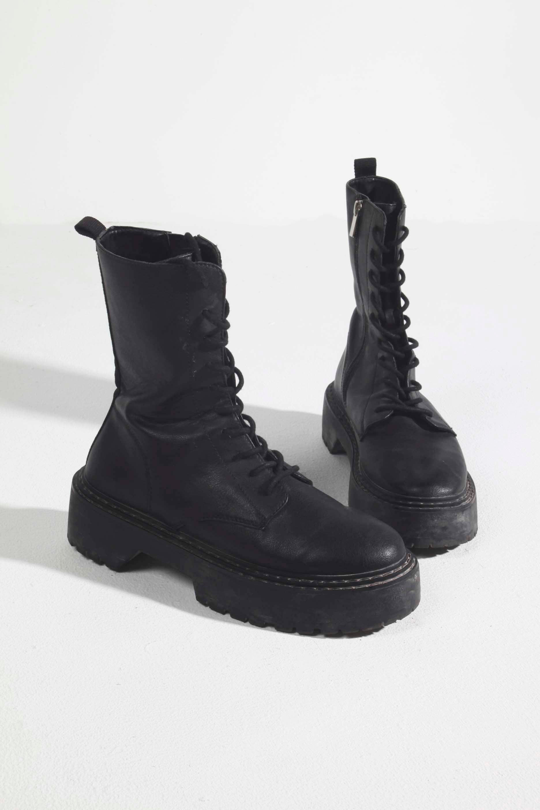 Black Lace-up Platform Boots