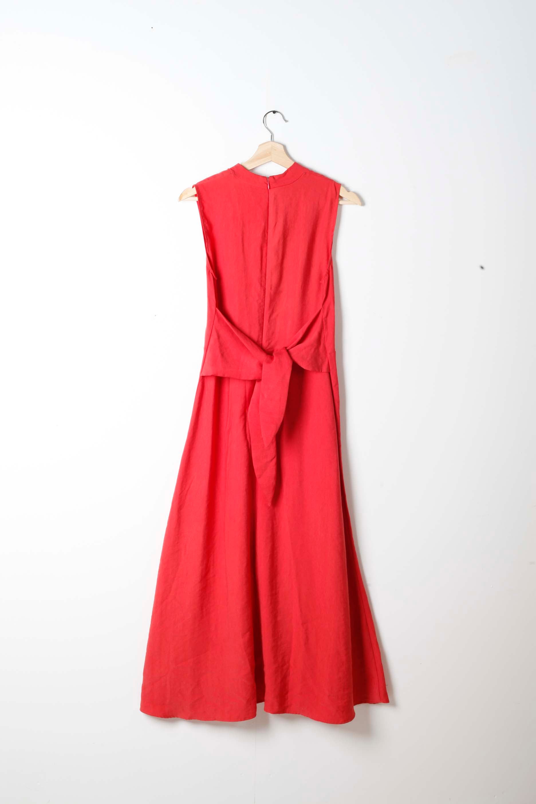Red Sleeveless Summer Dress with Tie-Waist (Medium)