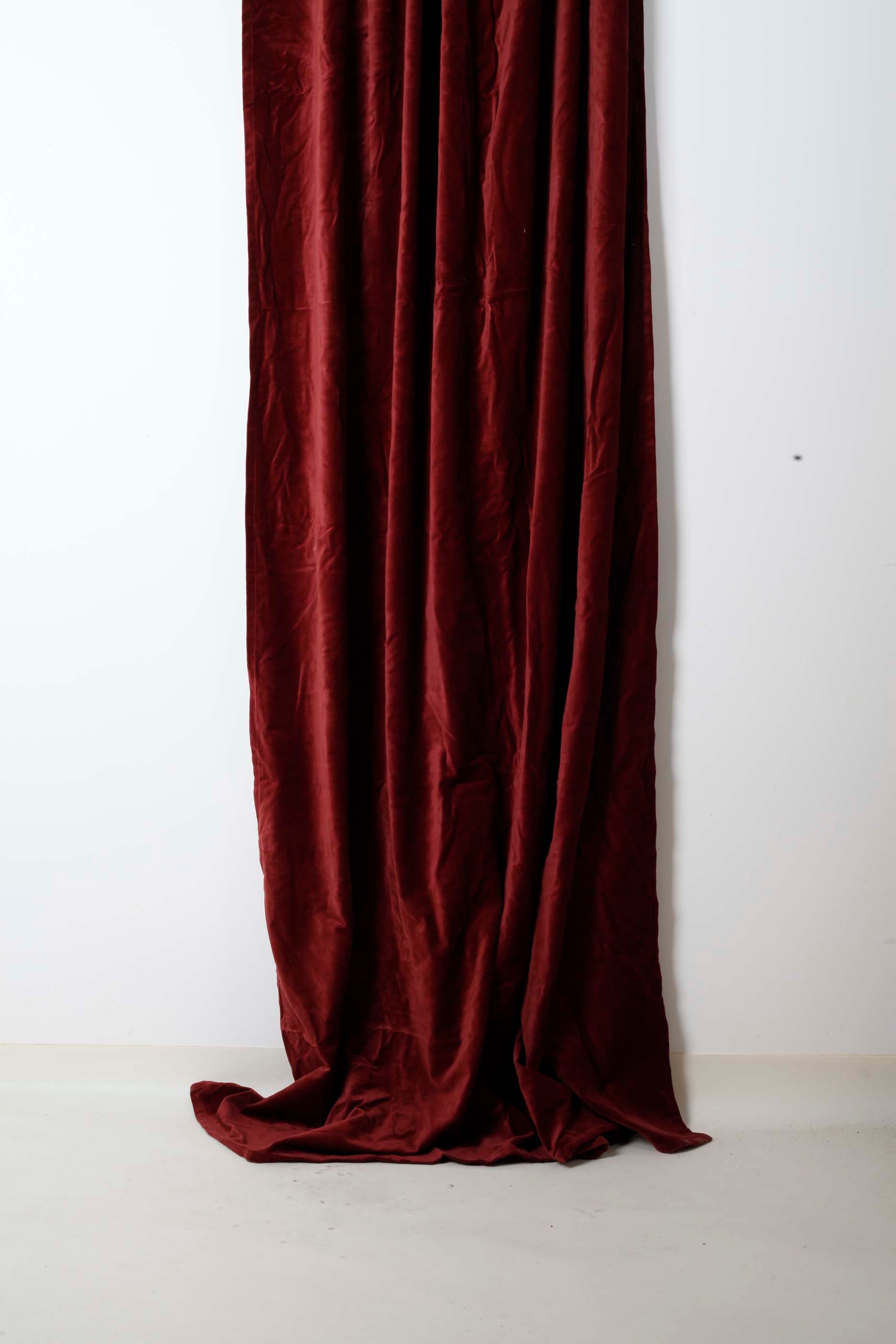 Red Velvet Curtains (1 Pair/2 pieces)