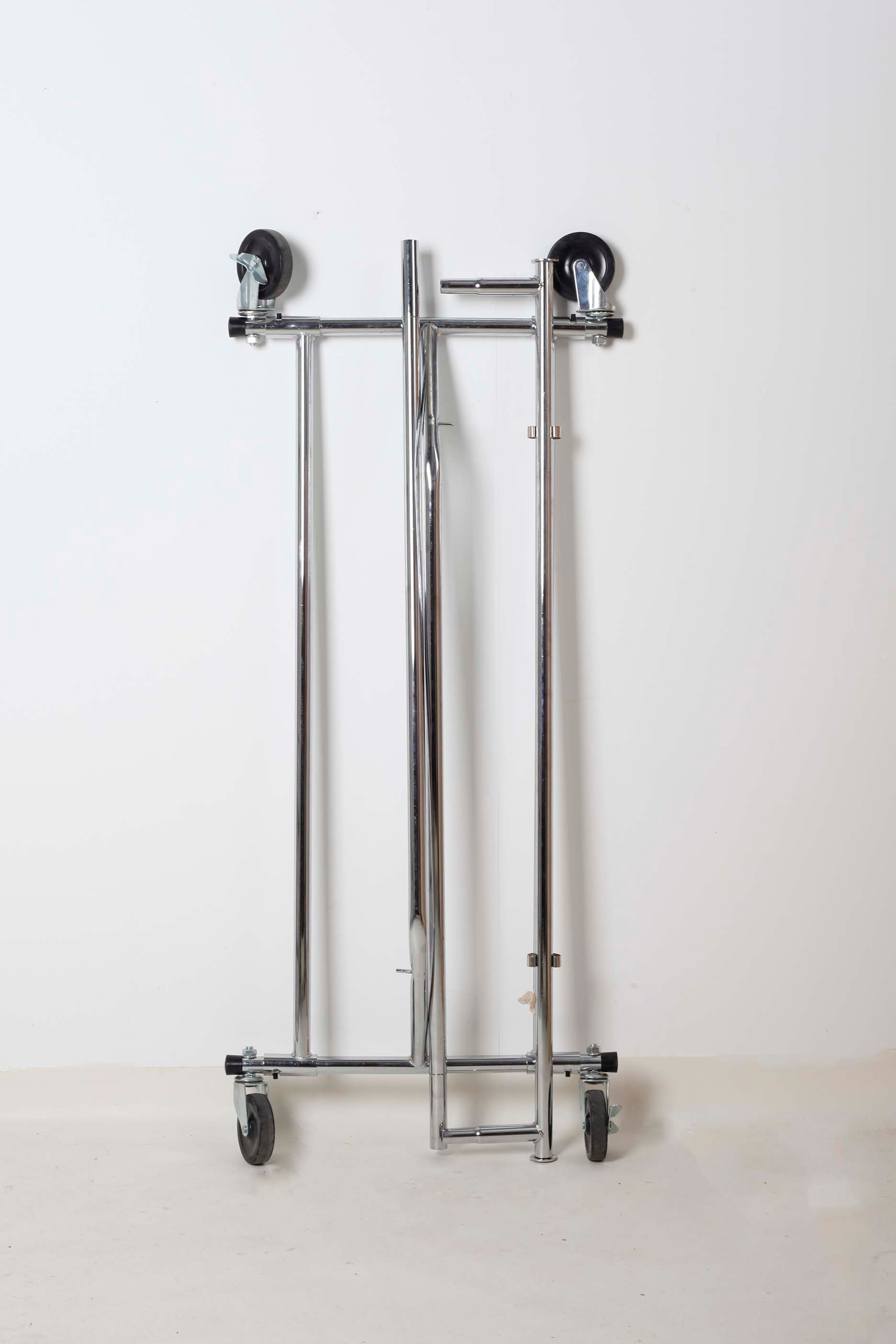 Collapsible Styling Rail