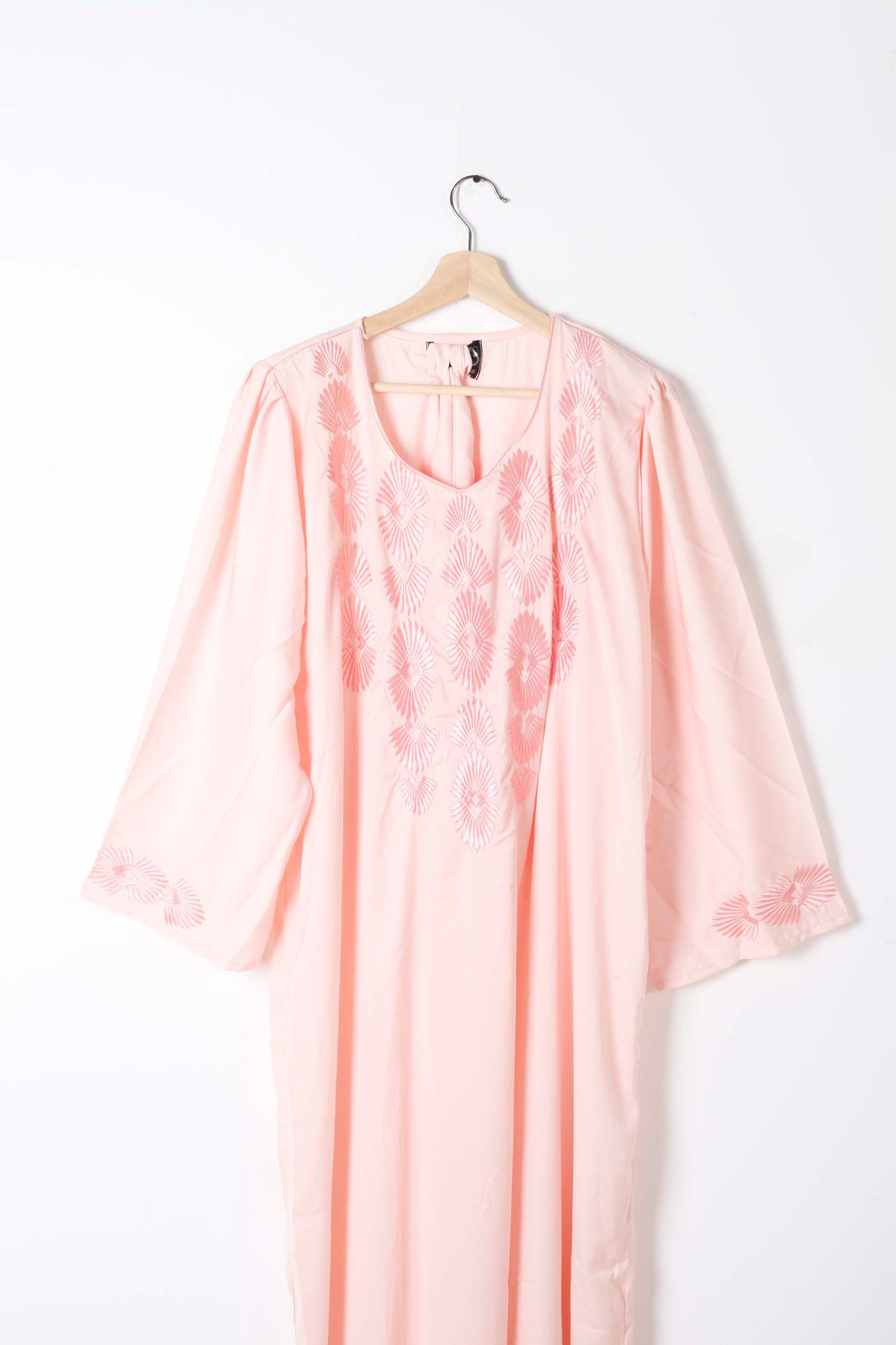 Pink Jalabiya with Embroidery