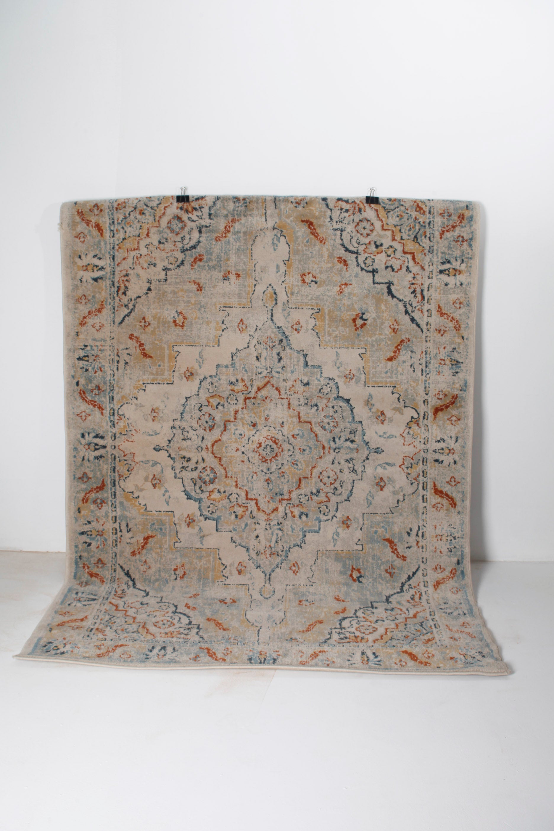 Faded Arabesque Style Rug (160cm x 235cm)