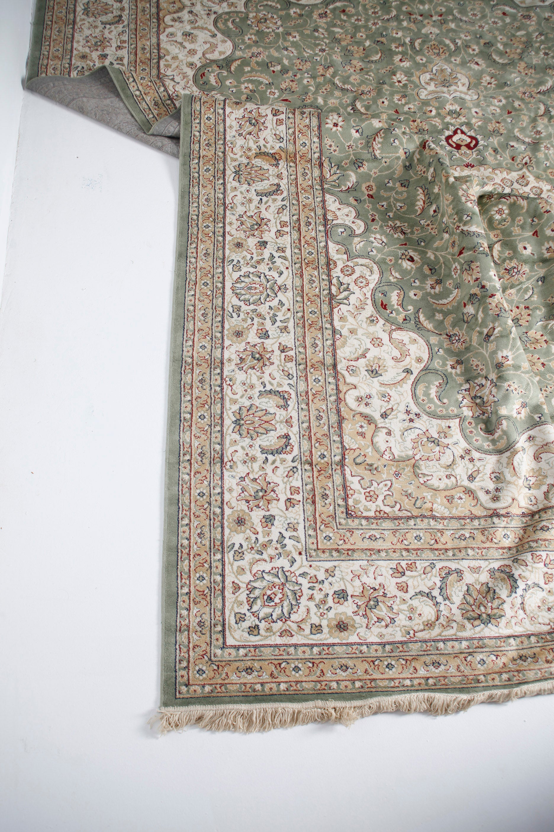 Large Arabesque Printed Rug (280cm x 380cm)