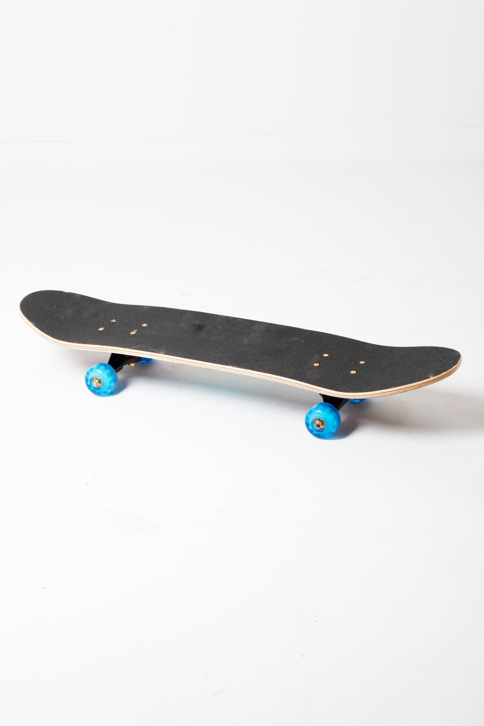 SKATEBOARD WITH GALAXY DESIGN