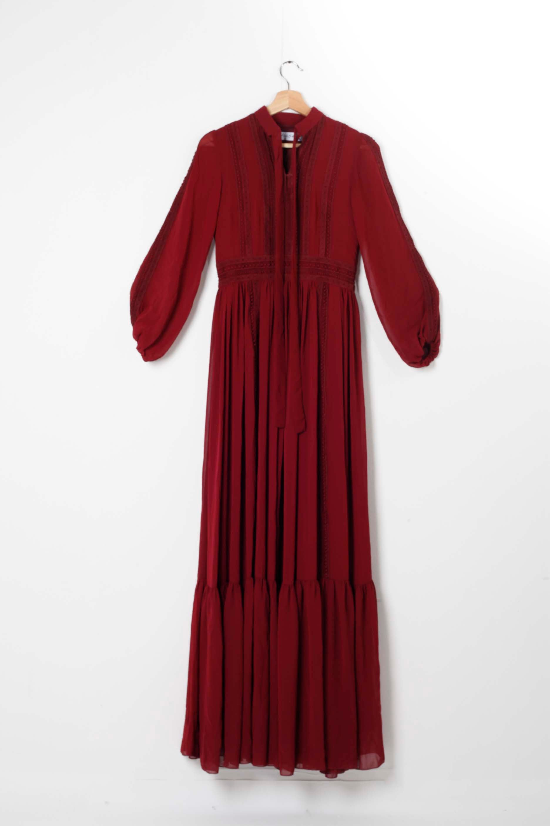 Floor-length Red Dress (Medium)