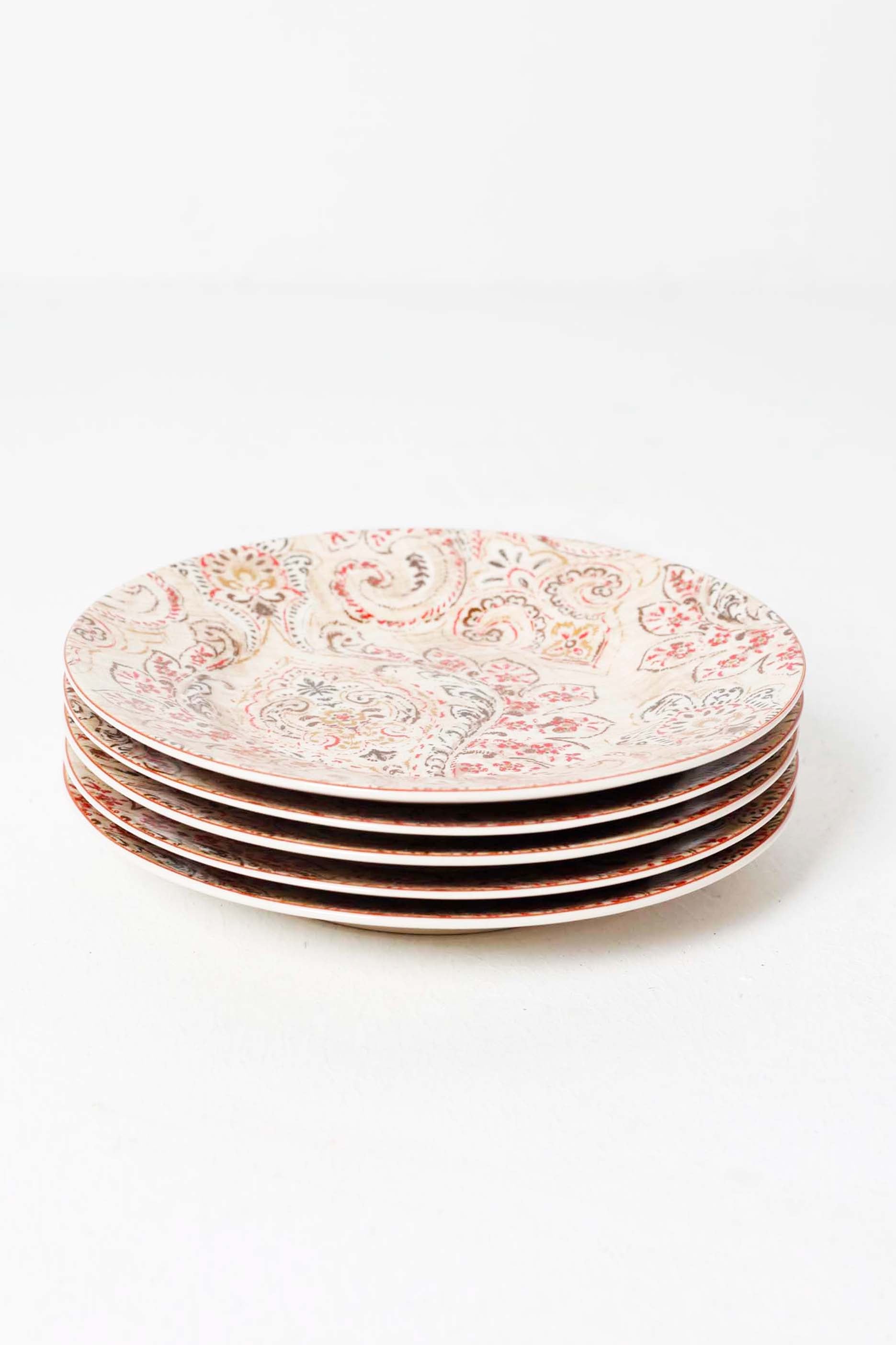 Traditional Style Plate Set